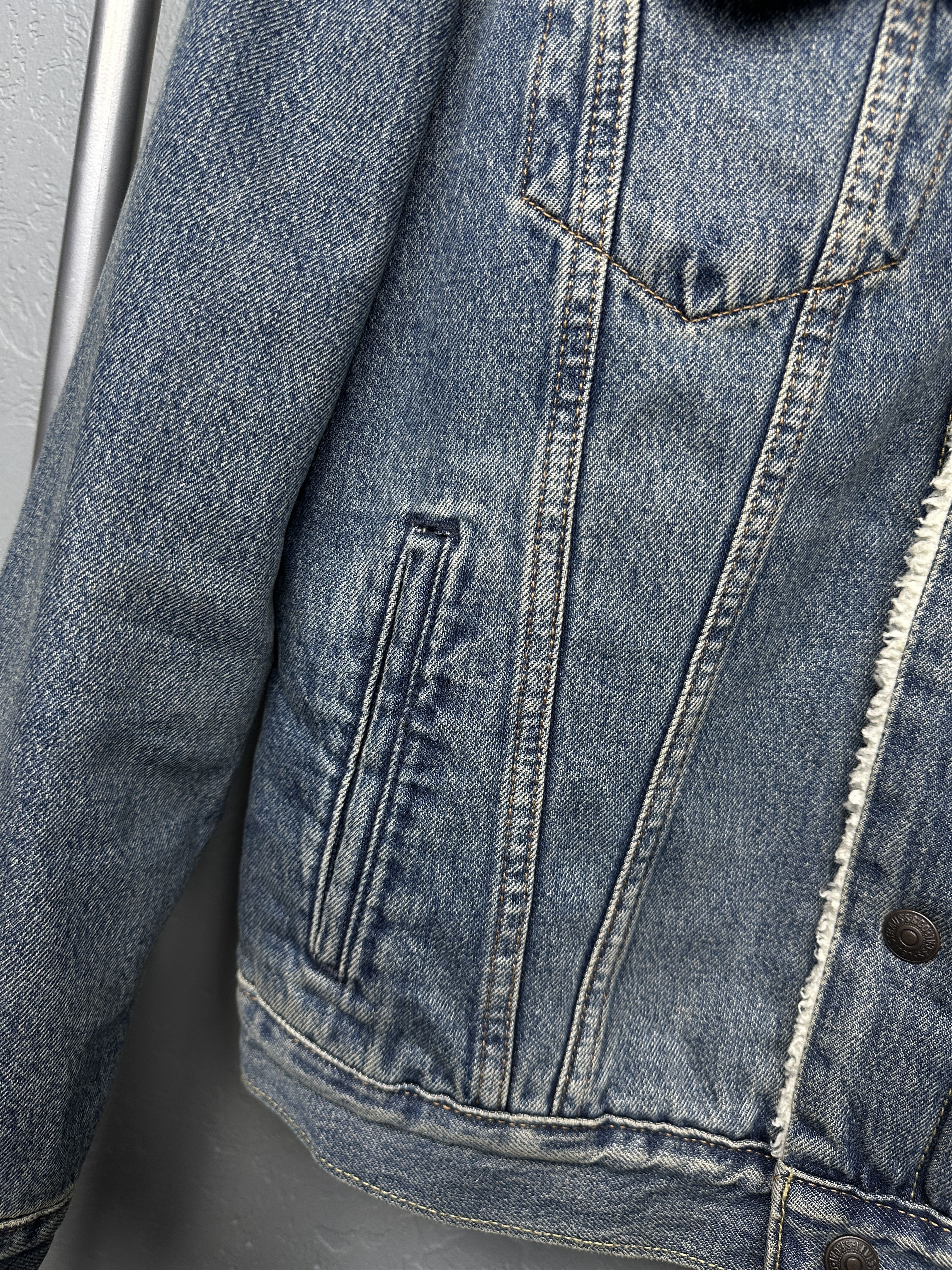Levi's Levi's Premium Denim Mens Sherpa Jacket Size US S / EU 44-46 / 1 - 7 Thumbnail