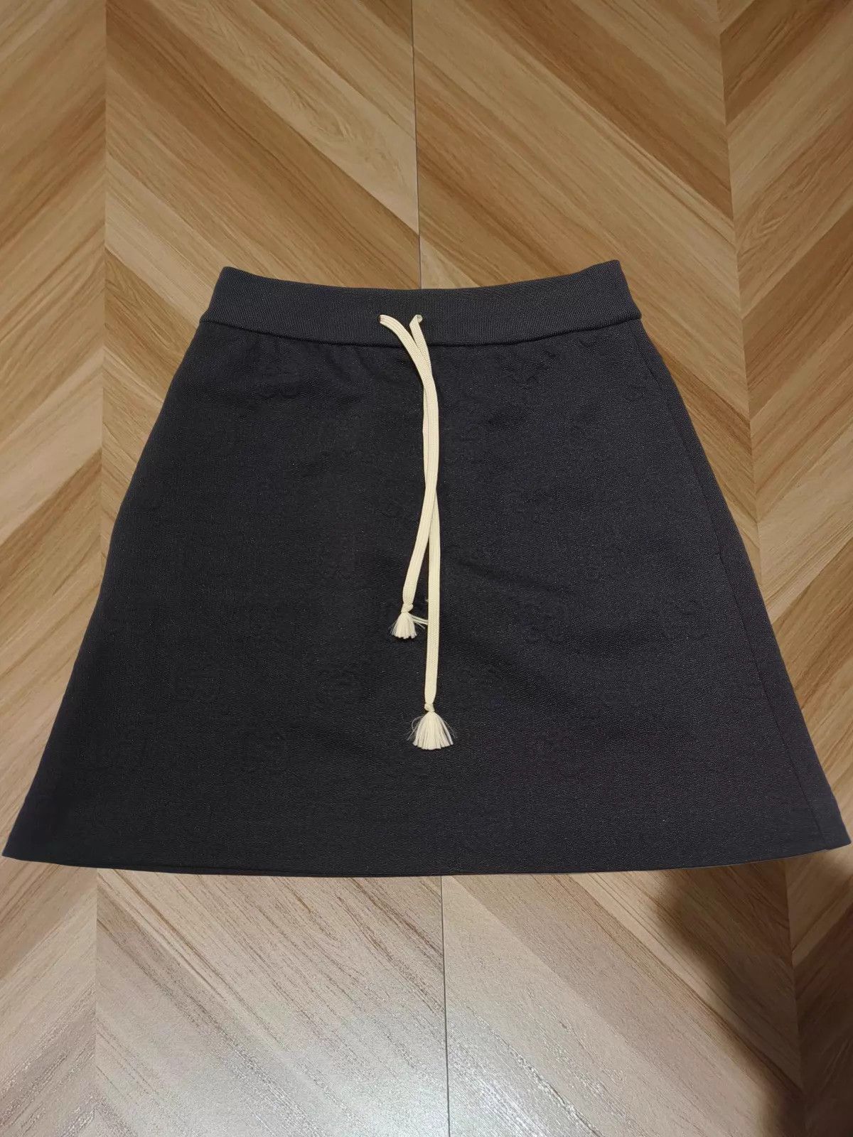 Gucci Gucci A-line Black Mini Skirt XS 99 New Size 25" / US 0 / IT 36 - 1 Thumbnail