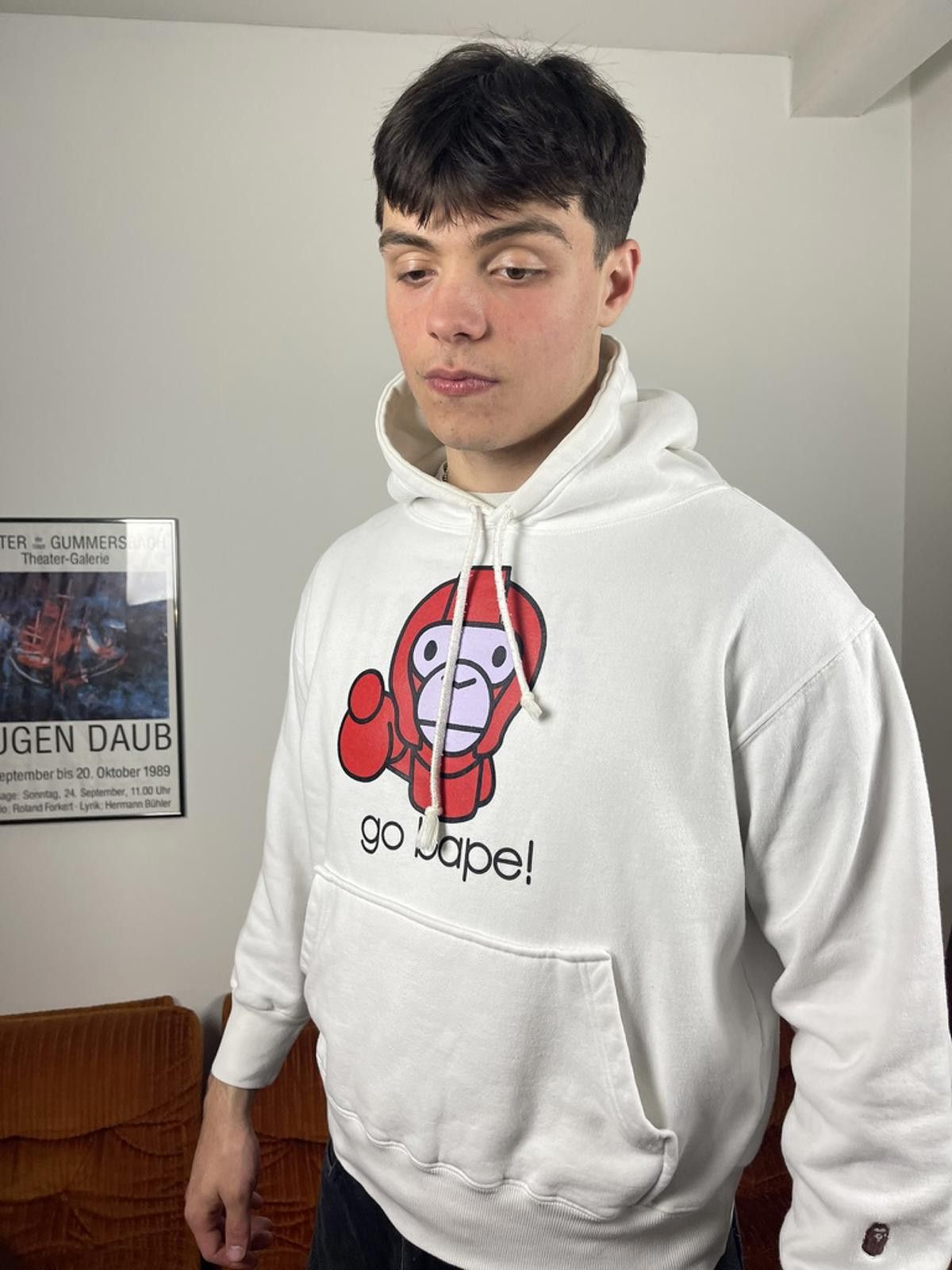 Other A Bathing Ape - White 'Go Ape!' Graphic Hoodie Medium Size US M / EU 48-50 / 2 - 2 Thumbnail