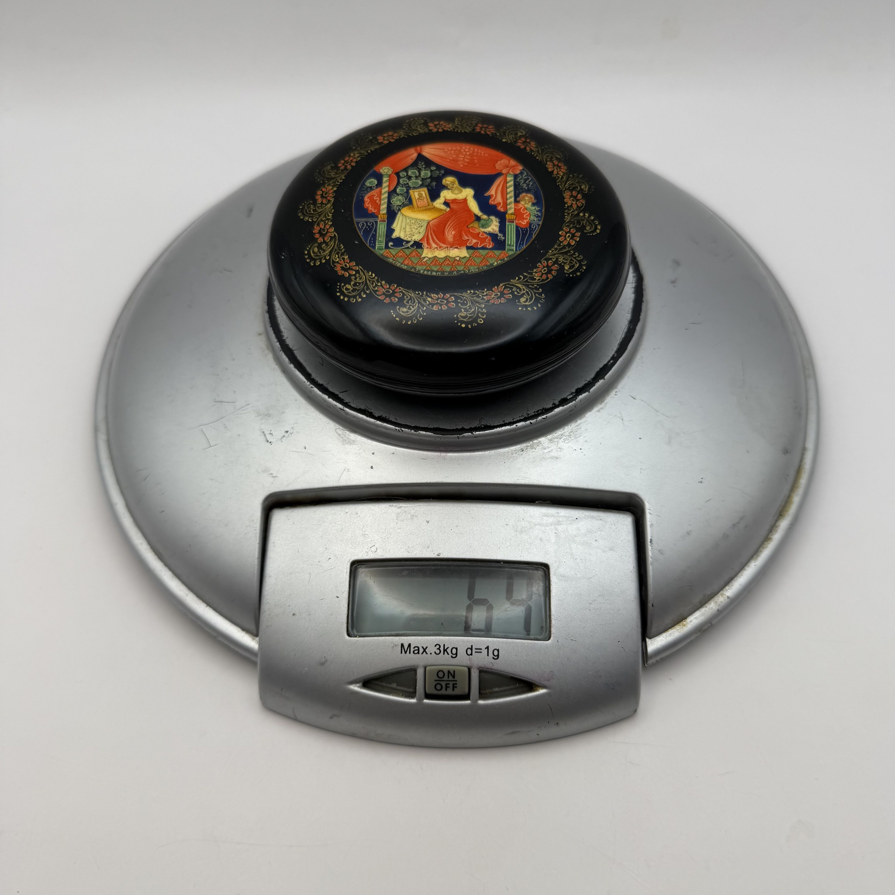 Vintage Vintage Russian Mstera Lacquer Box Hand Painted MiniatureBox Size ONE SIZE - 6 Thumbnail