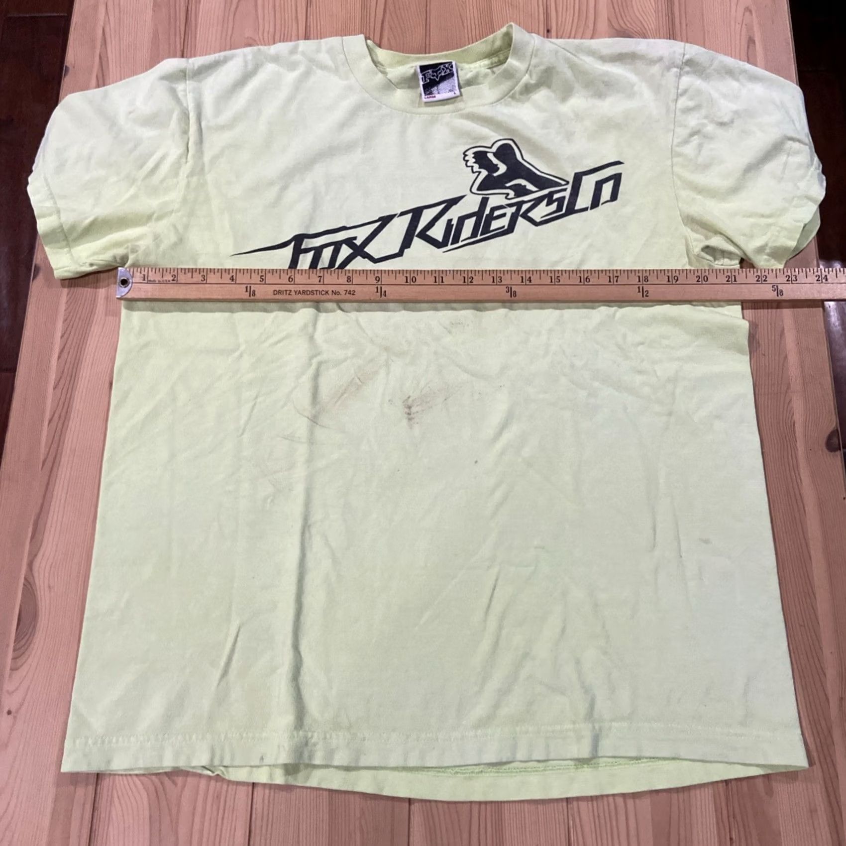 Vintage VINTAGE Fox T-Shirt Green Large Neon Momentum Crew Neck Men Slimming Short Sleeve 90s 2000s Summer Spring Size US L / EU 52-54 / 3 - 6 Thumbnail
