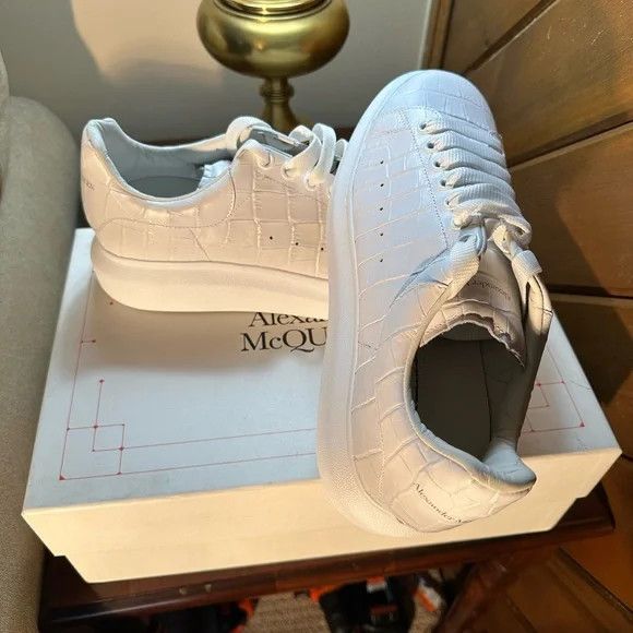 Alexander McQueen o1mj1ld1sgn0324 Sneakers in White Size US 11.5 / EU 44-45 - 6 Thumbnail