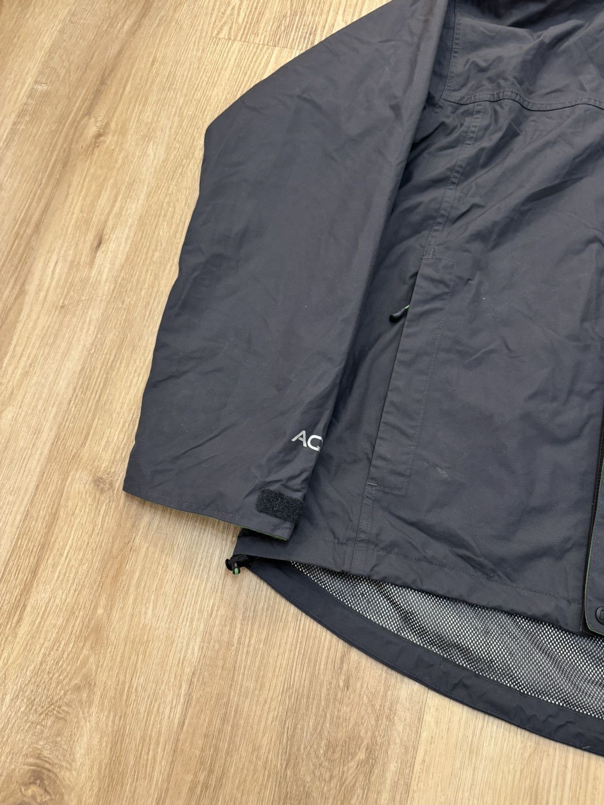 Berghaus Berghaus AQ2 Waterproof Gorpcore Trekking Jacket size L Size US L / EU 52-54 / 3 - 6 Thumbnail