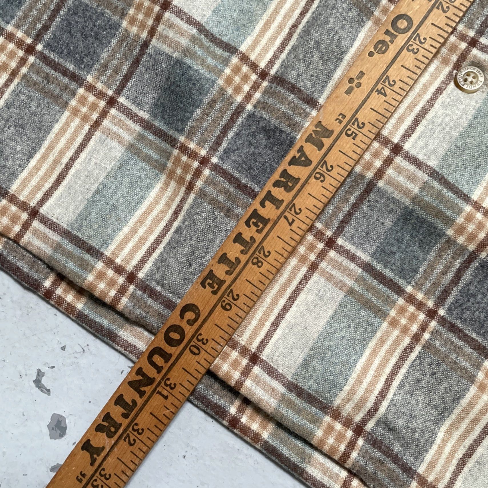 Pendleton Pendleton Board Shirt XL Wool Flannel Plaid Umitilla USA NWT Mens Button-Up Collared Size US XL / EU 56 / 4 - 5 Thumbnail