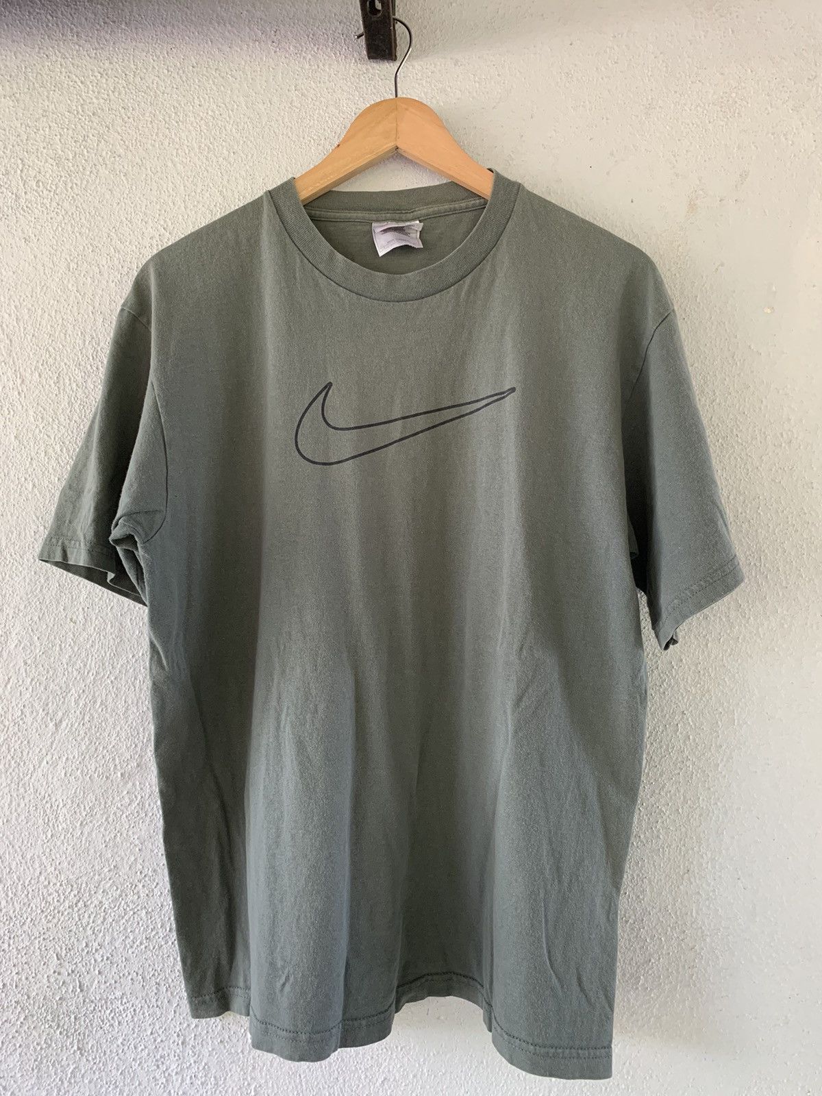 Nike × Vintage Vintage Nike Centre Swoosh Tee Size US M / EU 48-50 / 2 - 1 Thumbnail