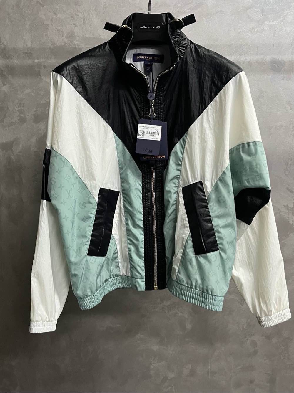 Louis Vuitton Louis Vuitton Monogram Windbreaker Jacket Size 36 Size XS / US 0-2 / IT 36-38 - 1 Thumbnail
