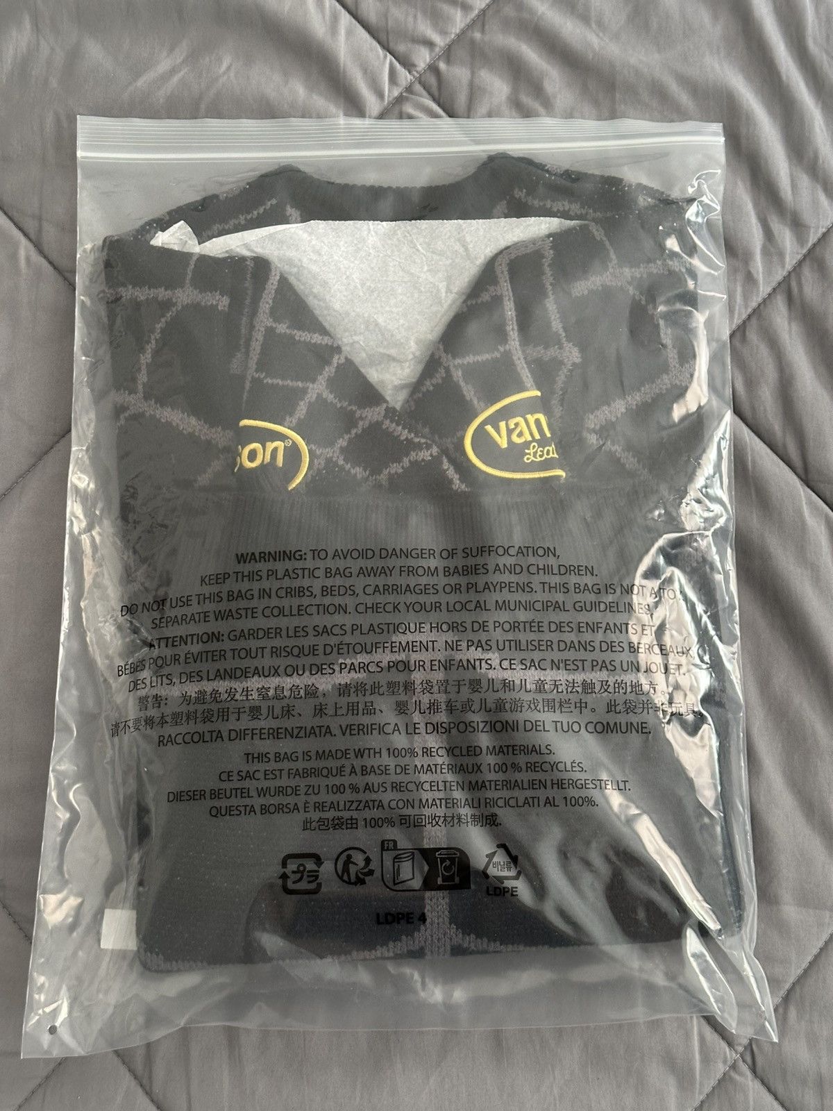 Supreme × Vanson Leathers Supreme Vanson Leathers Spider-Man Sweater Black Size Medium Size US M / EU 48-50 / 2 - 2 Thumbnail