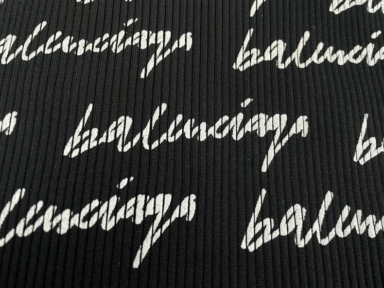 Balenciaga Balenciaga Cursive Bullet Screen Knitted Sweater Size US S / EU 44-46 / 1 - 4 Thumbnail