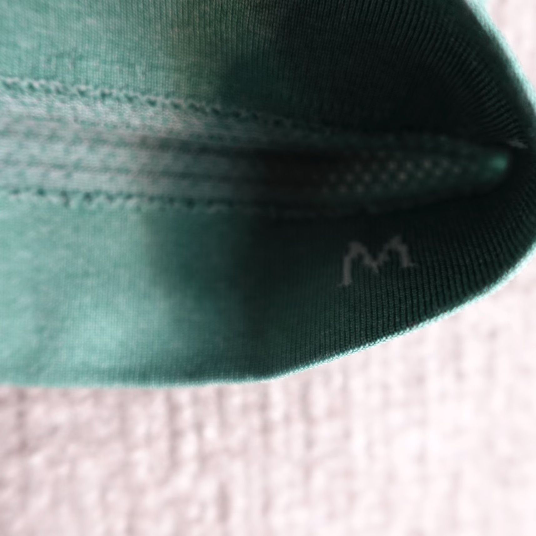 Lululemon Lululemon Mens T-Shirt Regular Medium Green Solid Metal Vent Tech Raglan Short Sleeve Crew Neck Athletic Fit Size US M / EU 48-50 / 2 - 5 Thumbnail