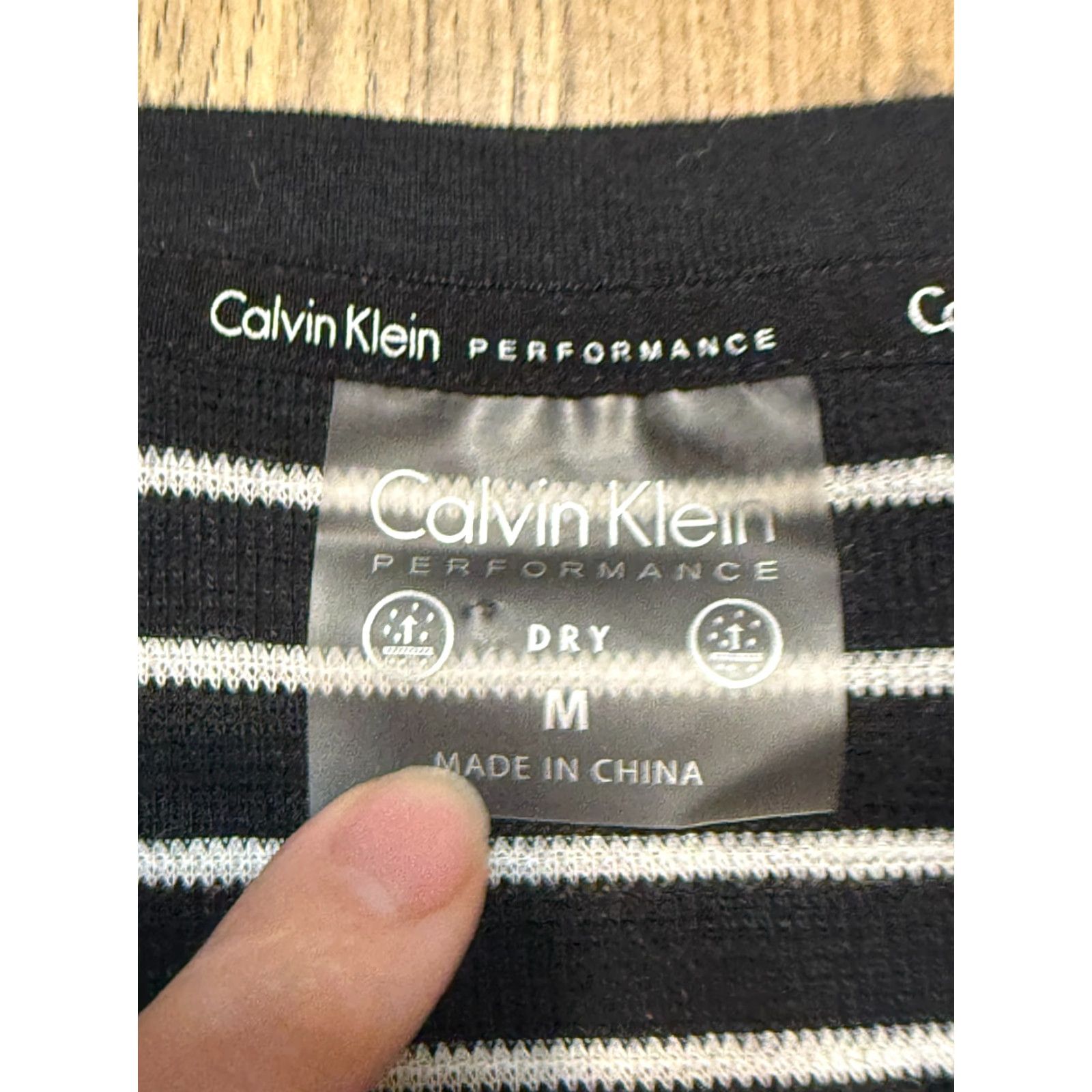 Calvin Klein Calvin Klein Shirts Women's M Black 3/4 Sleeve Crew Neck Striped Basic Tee Size M / US 6-8 / IT 42-44 - 4 Thumbnail