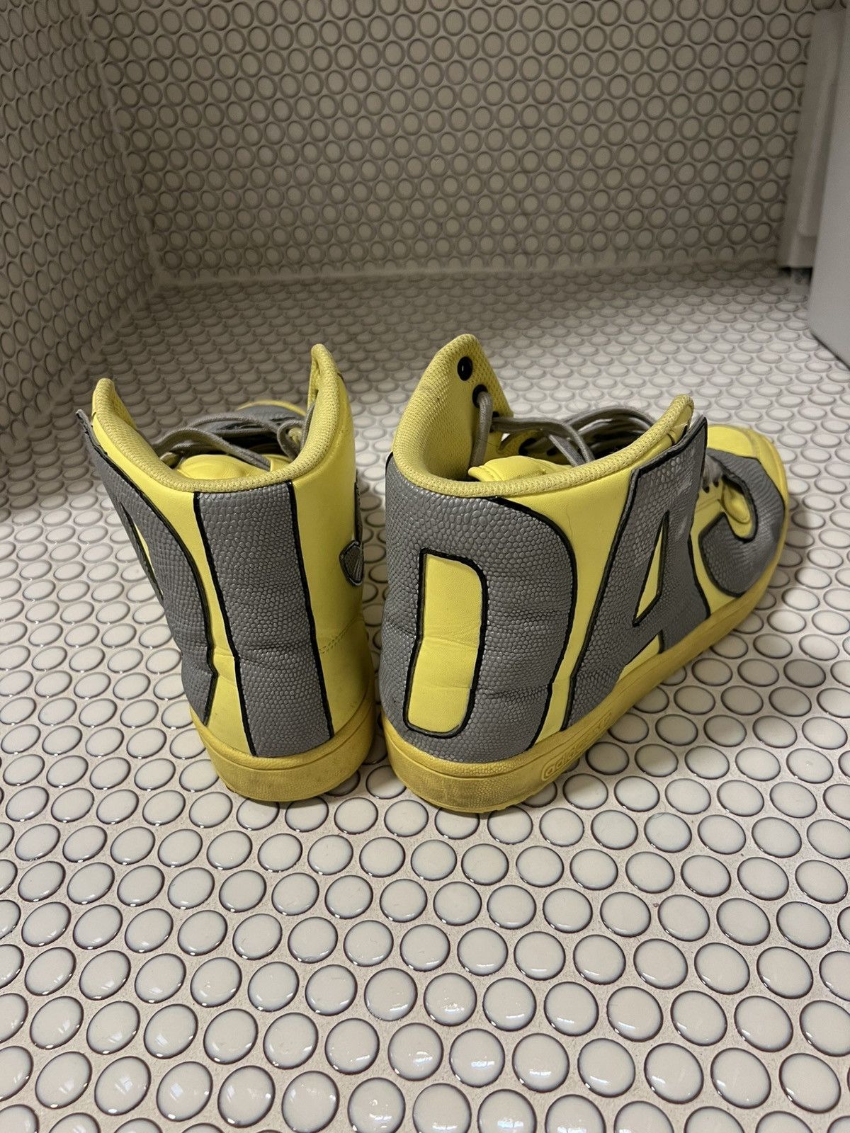 Adidas × Jeremy Scott Yellow Jeremy Scott Hi Top Sneakers Size US 9.5 / EU 42-43 - 5 Thumbnail