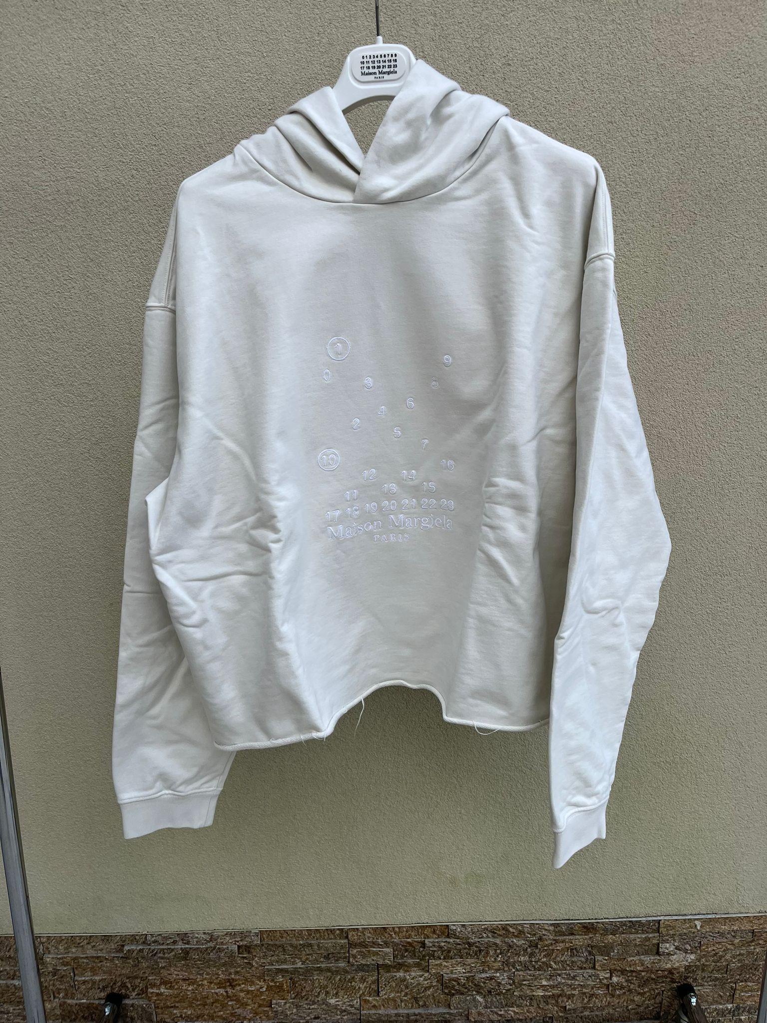 Maison Margiela Logo Embroidered Hoodie in White Size US XL / EU 56 / 4 - 7 Thumbnail