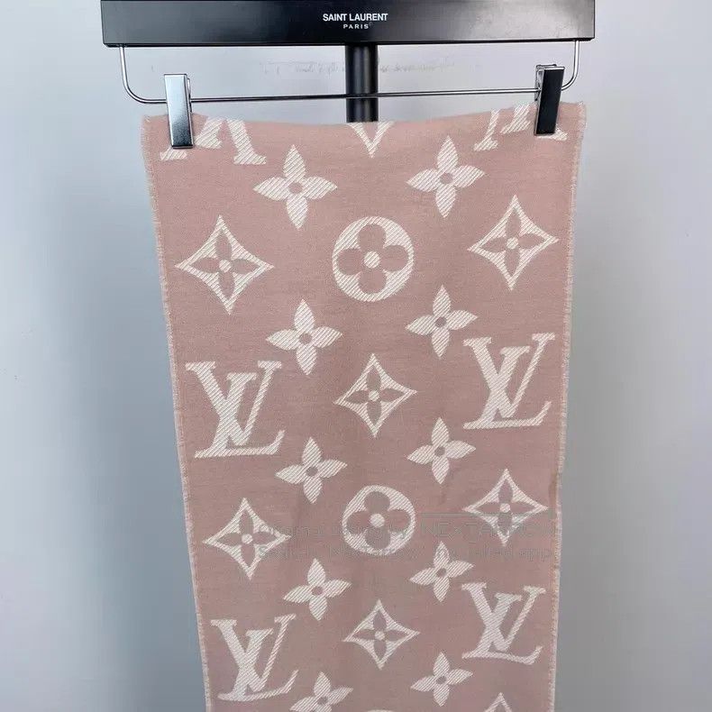 Louis Vuitton Louis Vuitton Dry Rose Pink Wool Scarf Size ONE SIZE - 3 Thumbnail