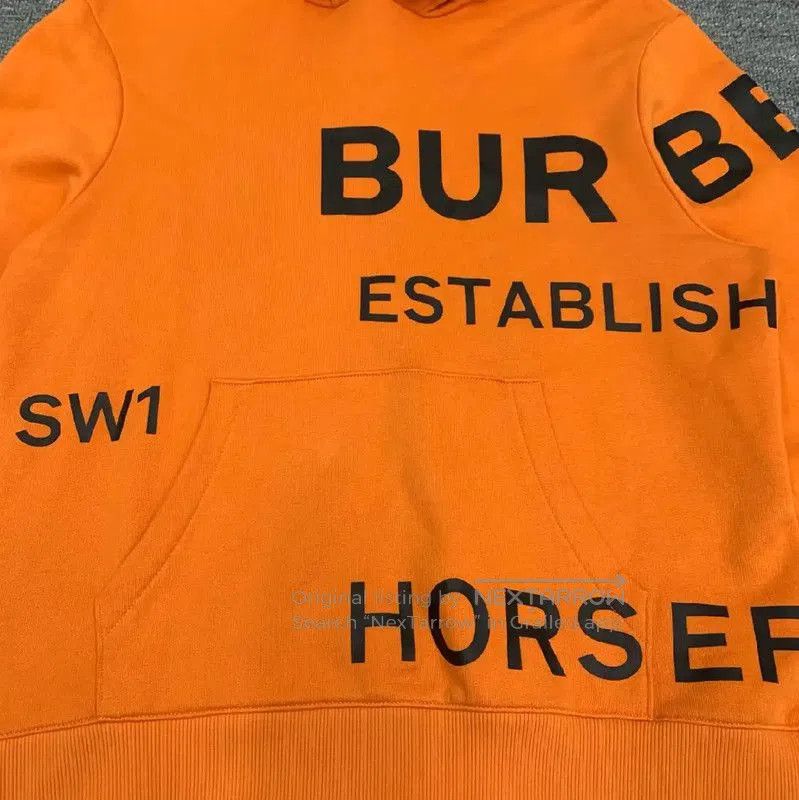 Burberry Burberry Women's Orange Knit Sweatshirt. Size S / US 4 / IT 40 - 9 Thumbnail