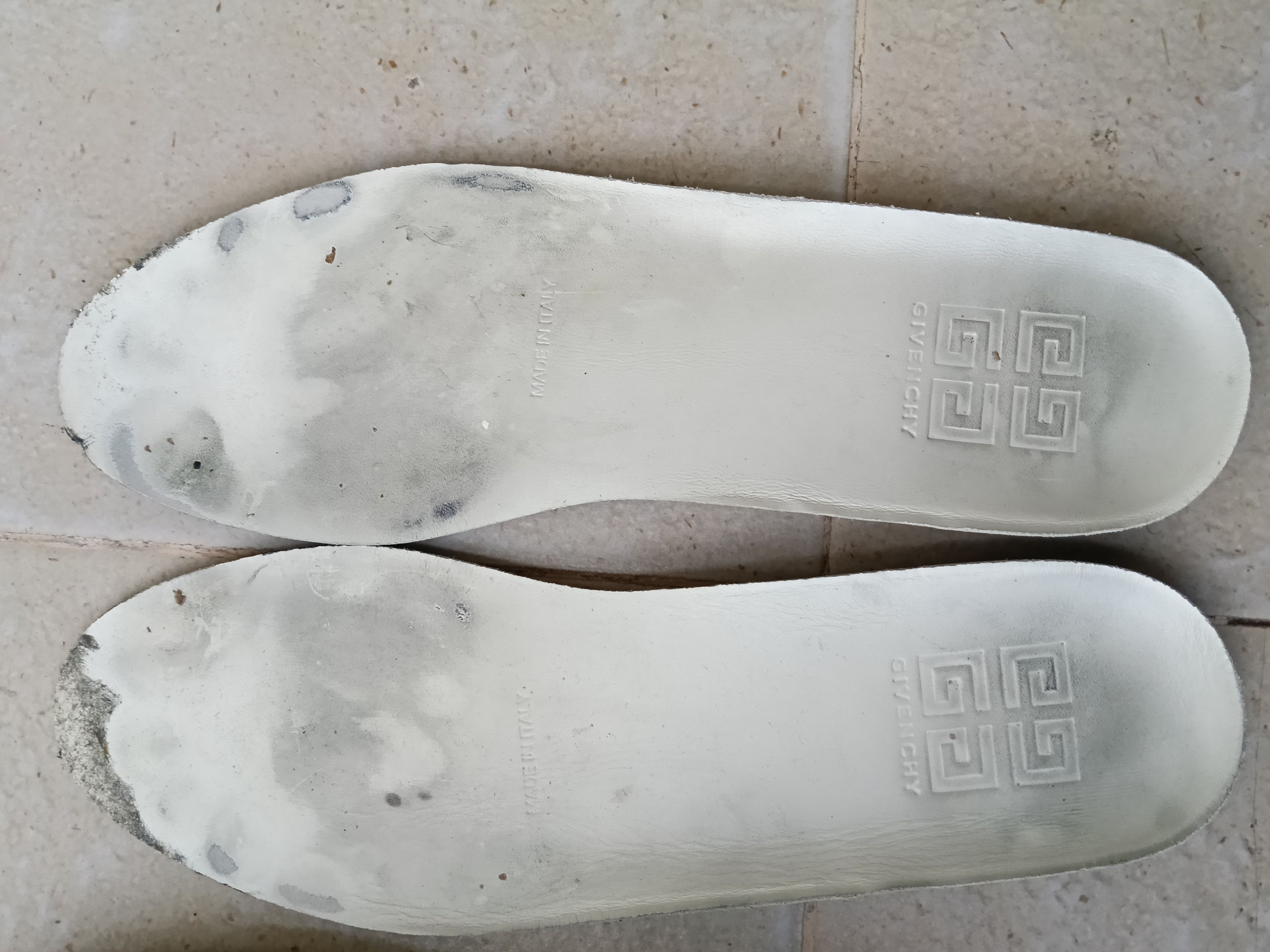 Givenchy Givenchy town leather sneakers Size US 8 / EU 41 - 21 Thumbnail