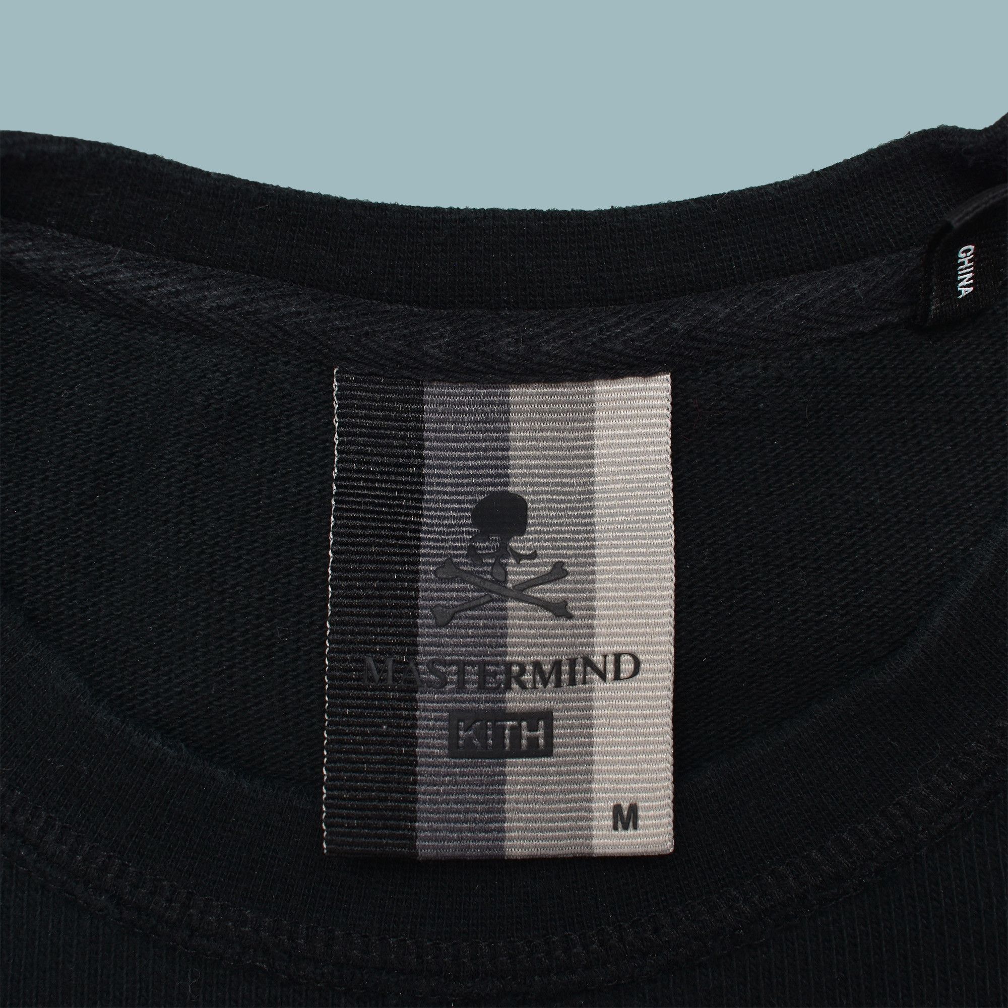 Mastermind Japan KITH X MASTERMIND JAPAN DISTRESSED SWEATSHIRT TEE Size US M / EU 48-50 / 2 - 4 Thumbnail