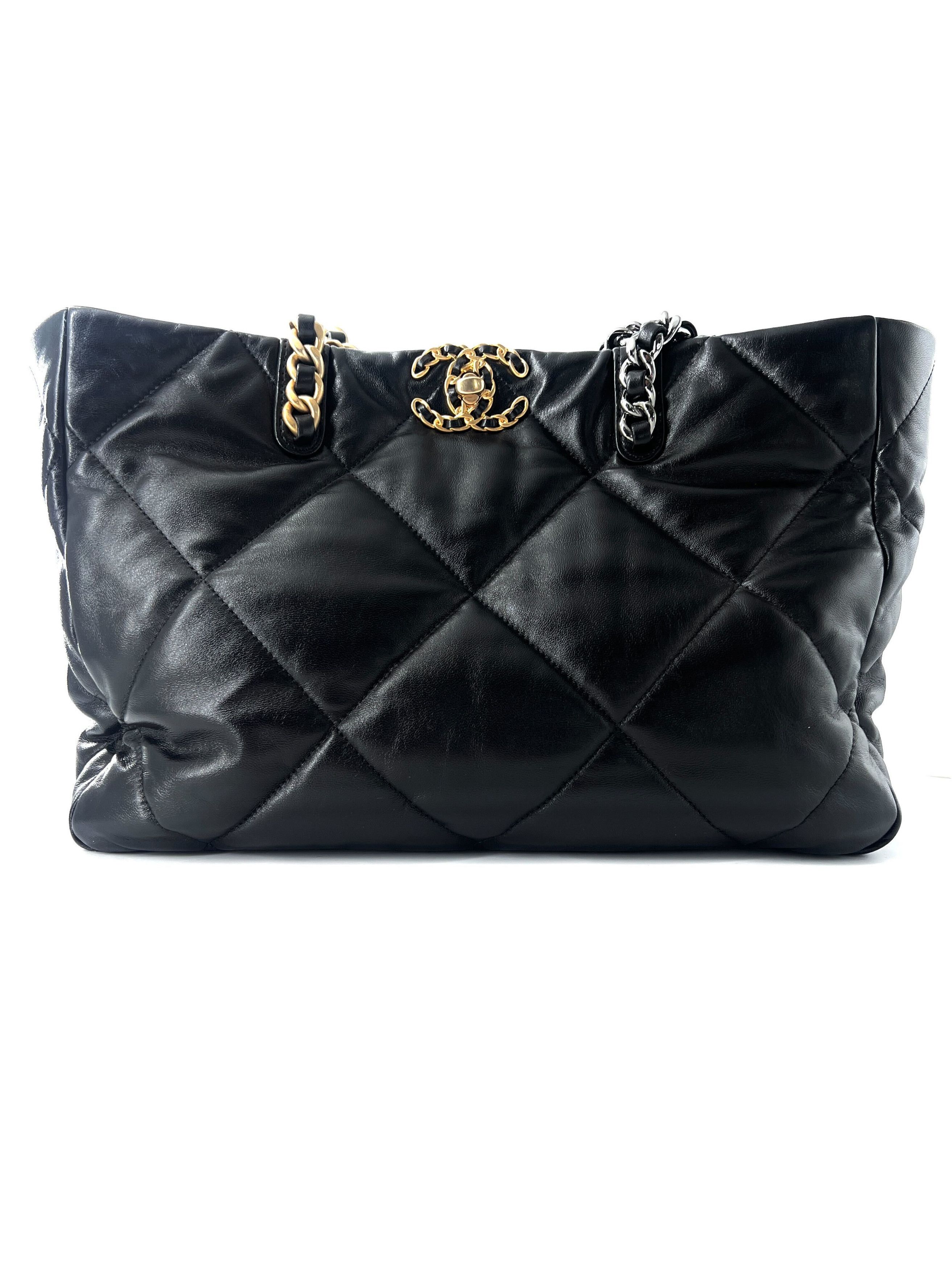 Chanel Chanel 19 Shopping Bag Quilted Leather Size ONE SIZE - 1 Thumbnail
