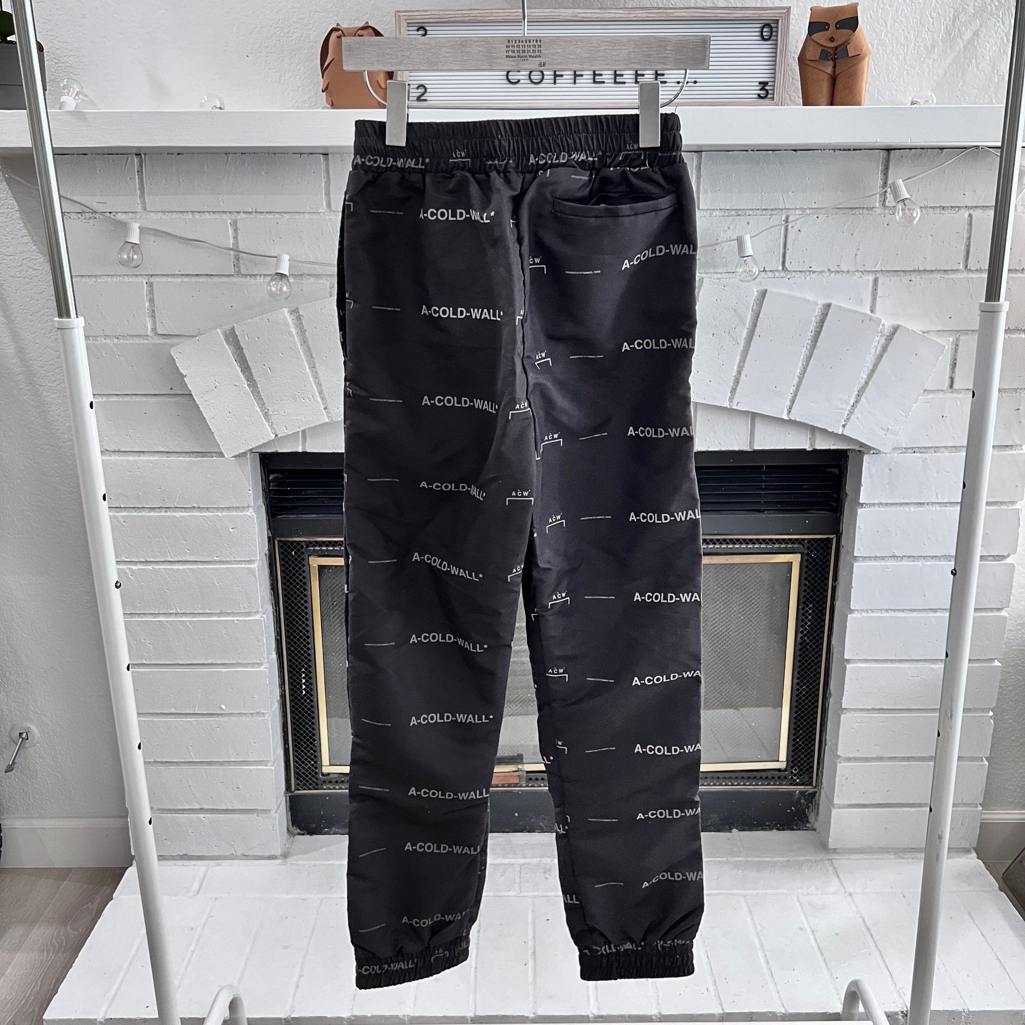 A-COLD-WALL* A-Cold-Wall* Black All-Over Logo Prints Nylon Jogger Pants Size US 30 / EU 46 - 2 Thumbnail