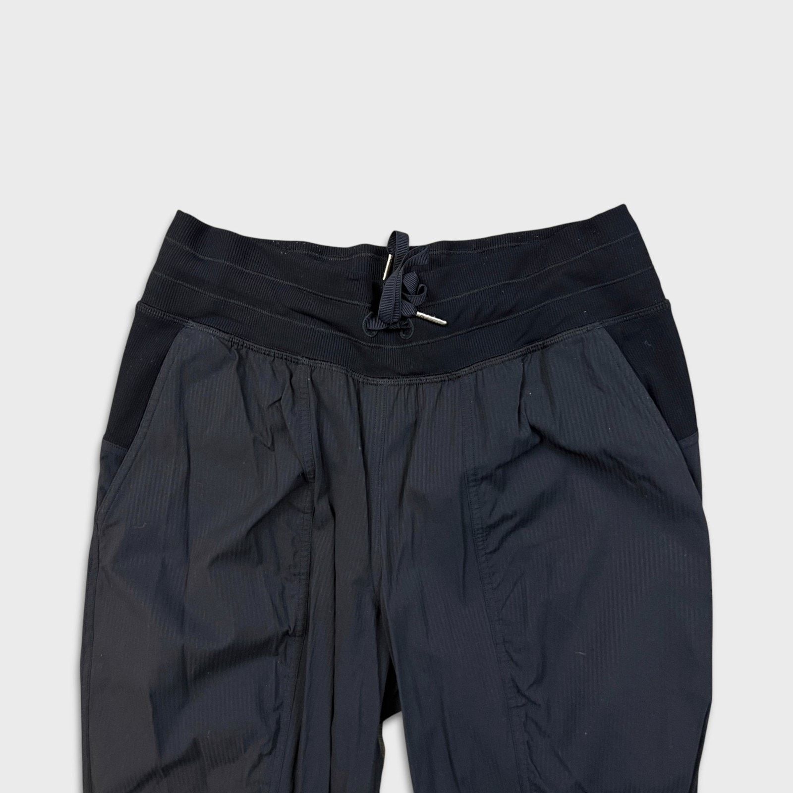Lululemon Lululemon Dance Studio Jogger *29" Size 6 Mid Rise Taper Size 28" / US 6 / IT 42 - 2 Thumbnail