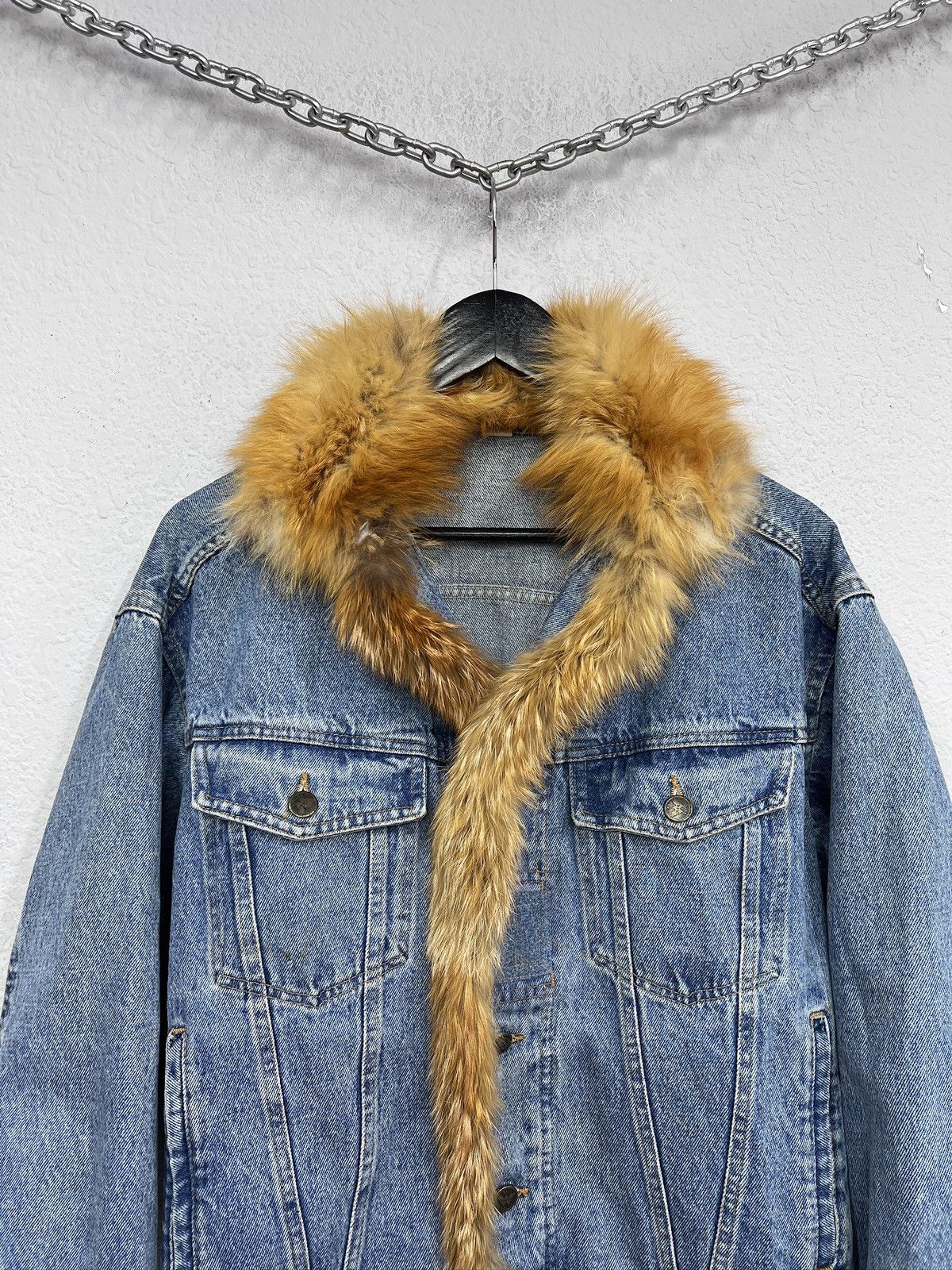 If Six Was Nine If six was nine trucker jacket real fur cropped hype y2k Size US M / EU 48-50 / 2 - 2 Thumbnail