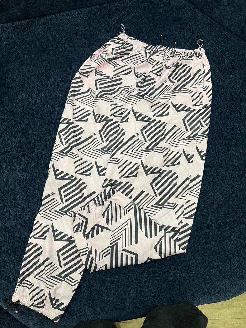 Chanel Chanel Series Star Windproof Casual Pants Size 24" / US 00 / IT 34 - 1 Thumbnail