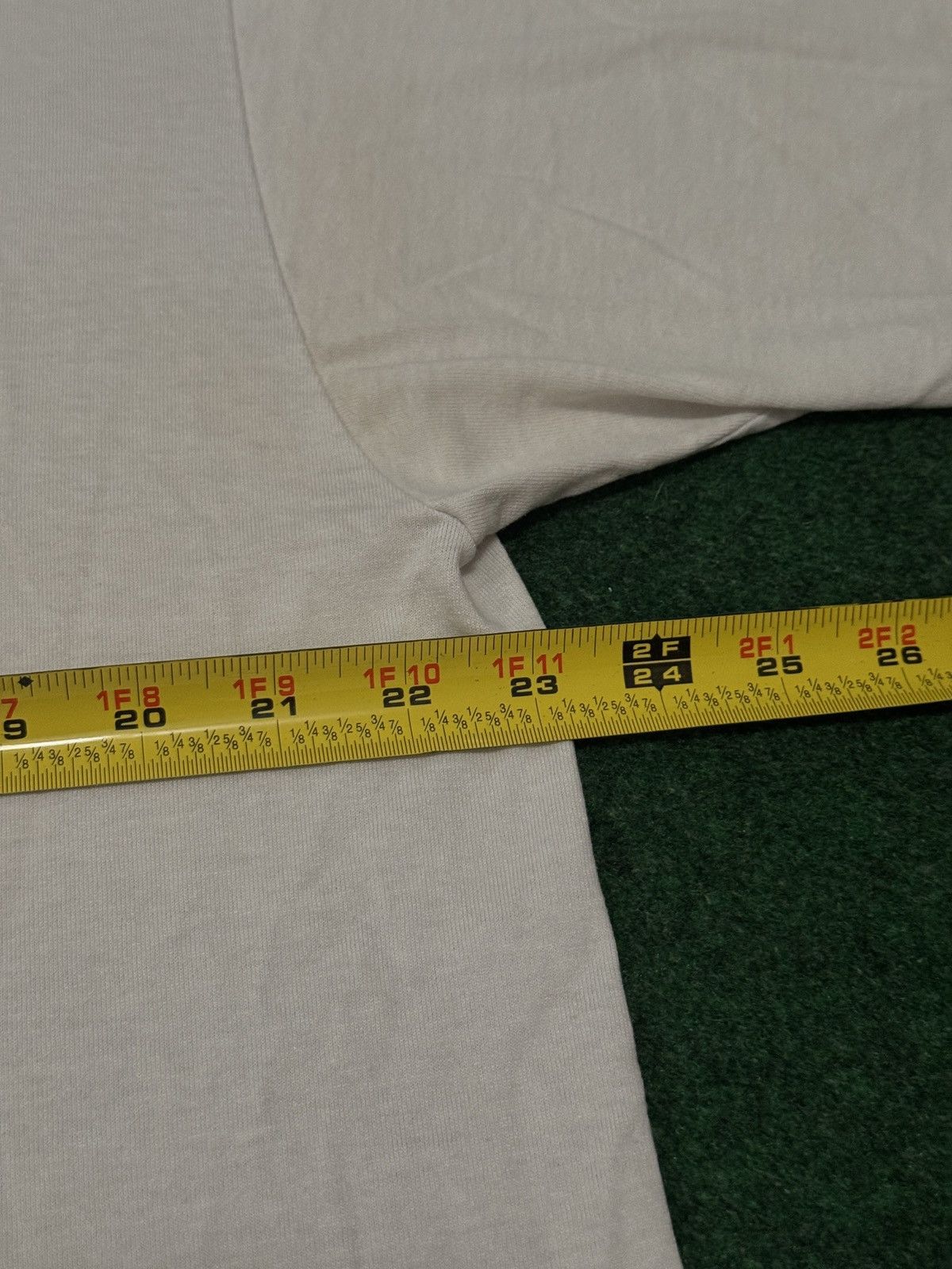 Vintage Vintage 90s Erie Air Show Fighter Jet F18 Hornet T Shirt Size US L / EU 52-54 / 3 - 5 Thumbnail