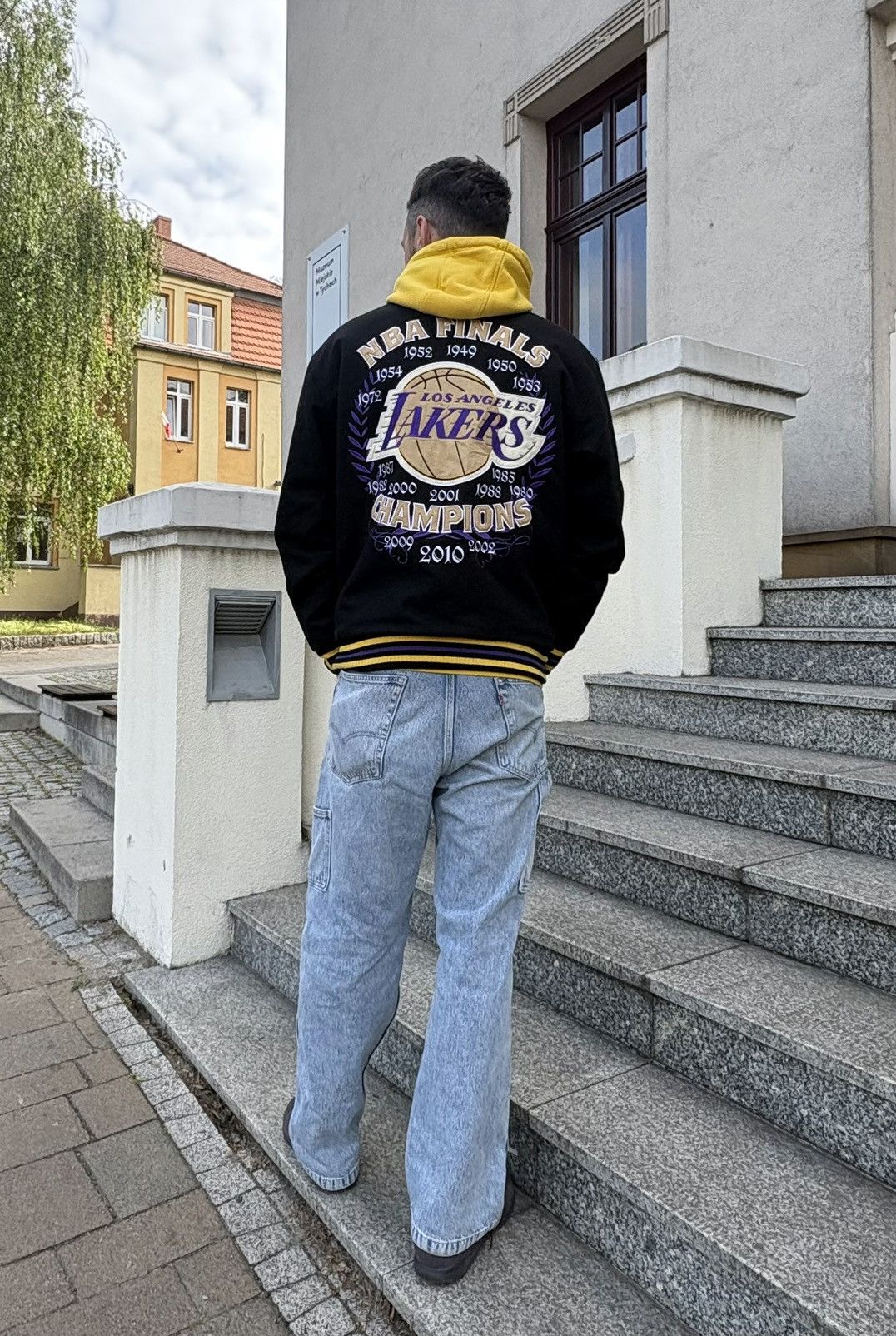 Jeff Hamilton × NBA Jeff Hamilton NBA Finals Los Angeles Lakers Champions Jacket Size US M / EU 48-50 / 2 - 3 Thumbnail