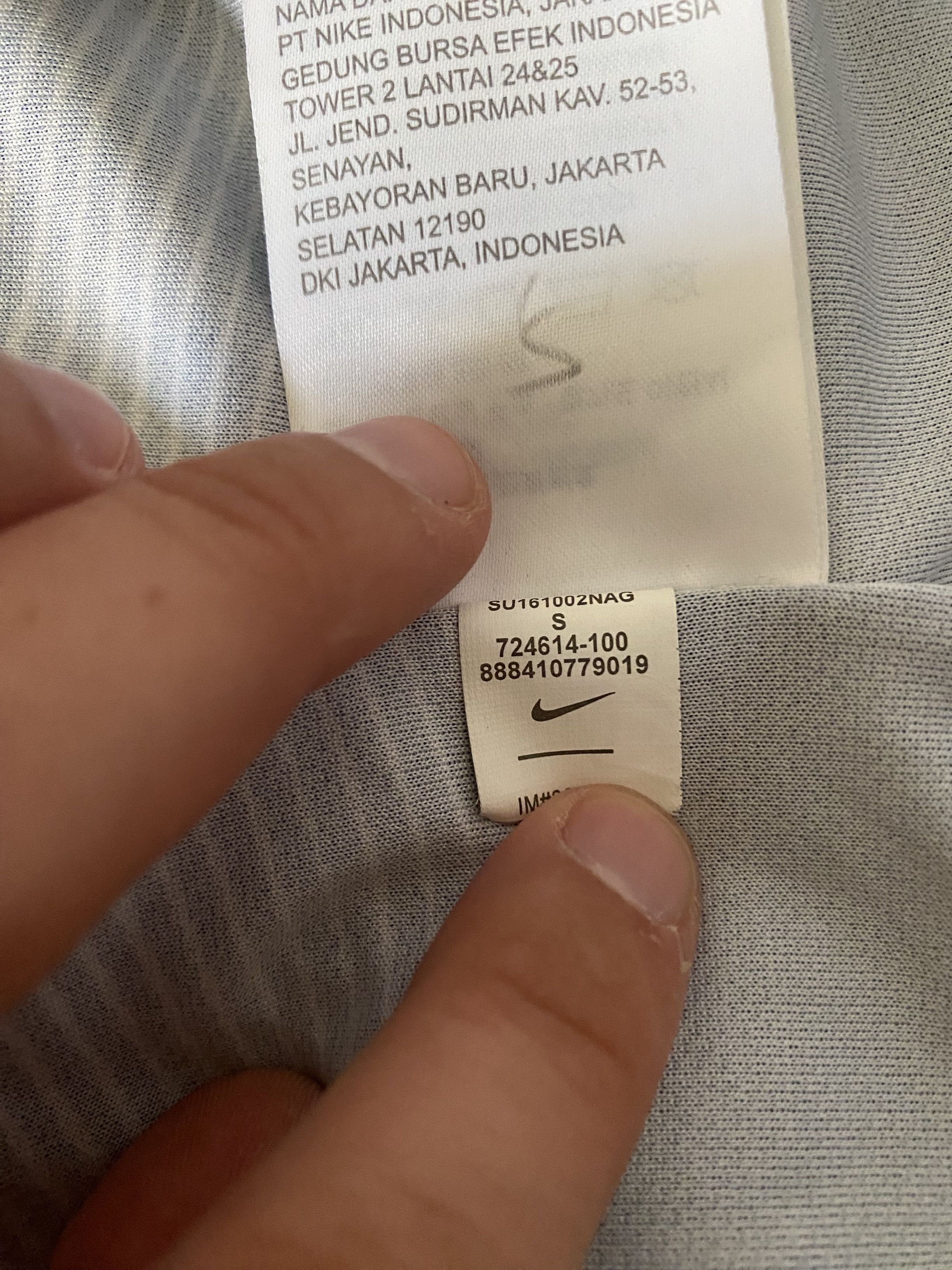 Nike TOTTENHAM HOTSPUR - 2018 - 2019 - Nike - S/M - UNIQUE Size US S / EU 44-46 / 1 - 5 Thumbnail