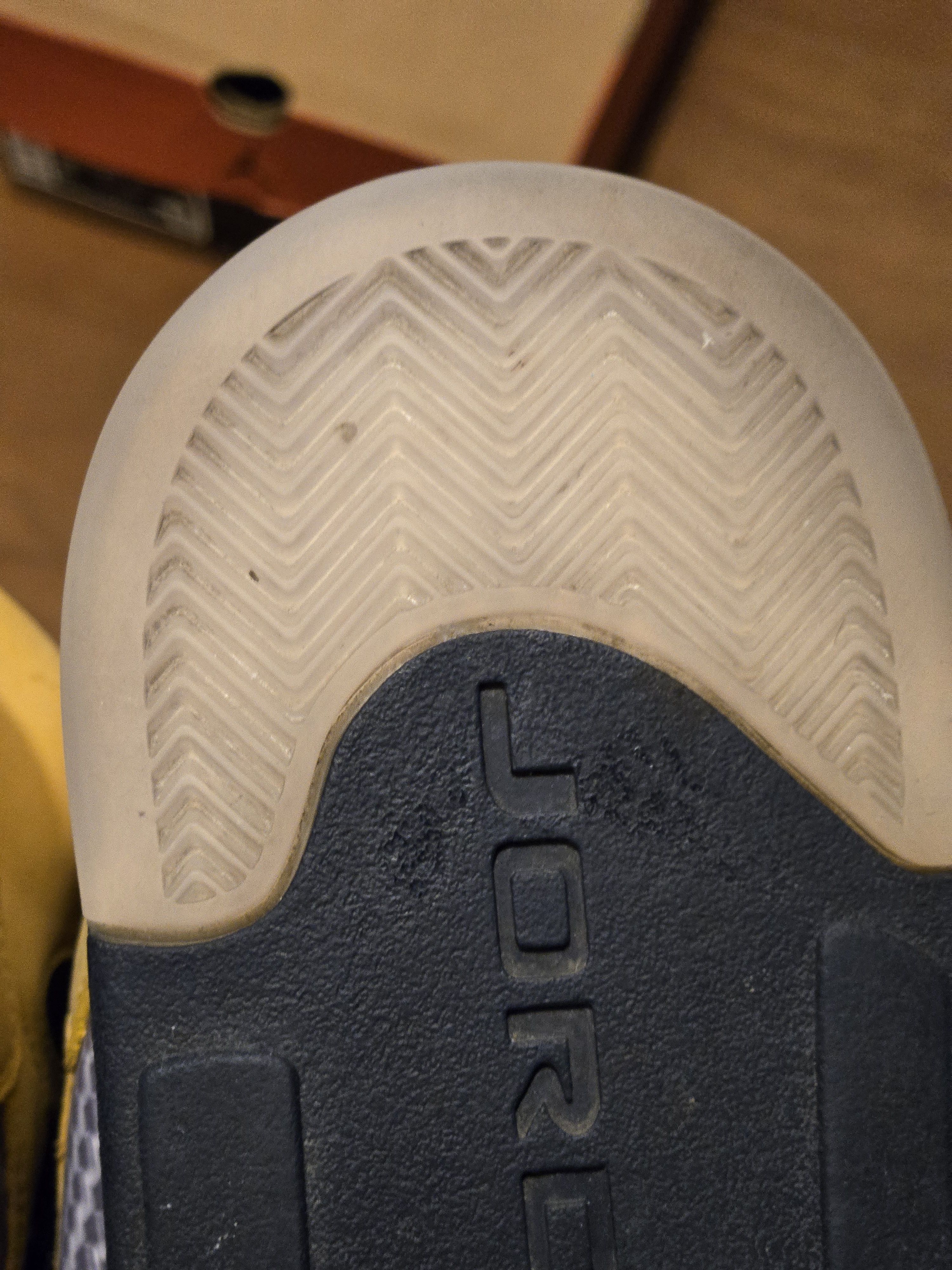 Jordan Brand JORDAN 5 MICHIGAN Size US 9 / EU 42 - 13 Thumbnail