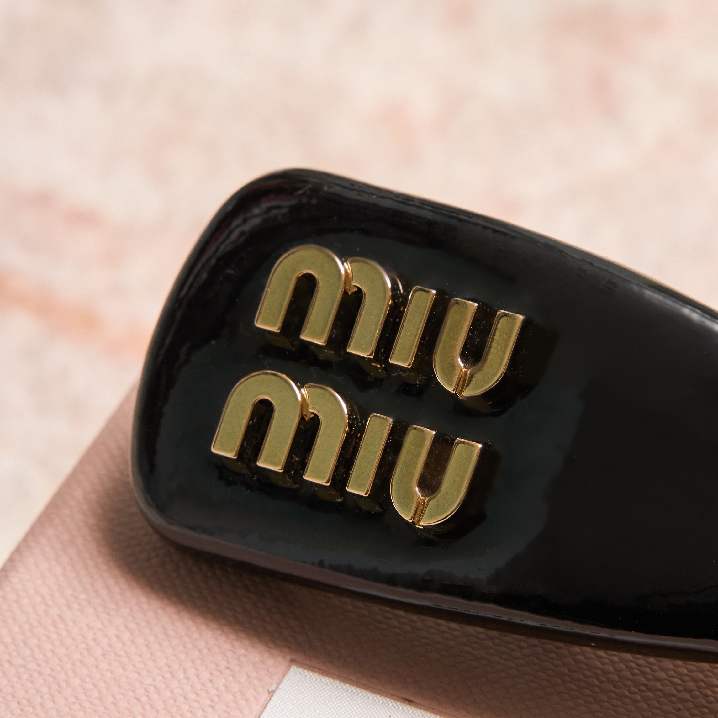 Miu Miu MIU MIU Patent Leather Hair Clip Size ONE SIZE - 3 Thumbnail