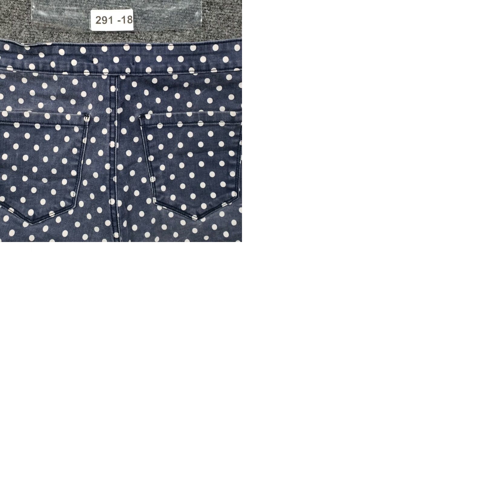 Forever 21 FOREVER 21 Shorts Womens 26 Blue Polka Dot Flat Front High Rise Casual Hot Pants Size 42" / US 20 - 9 Thumbnail