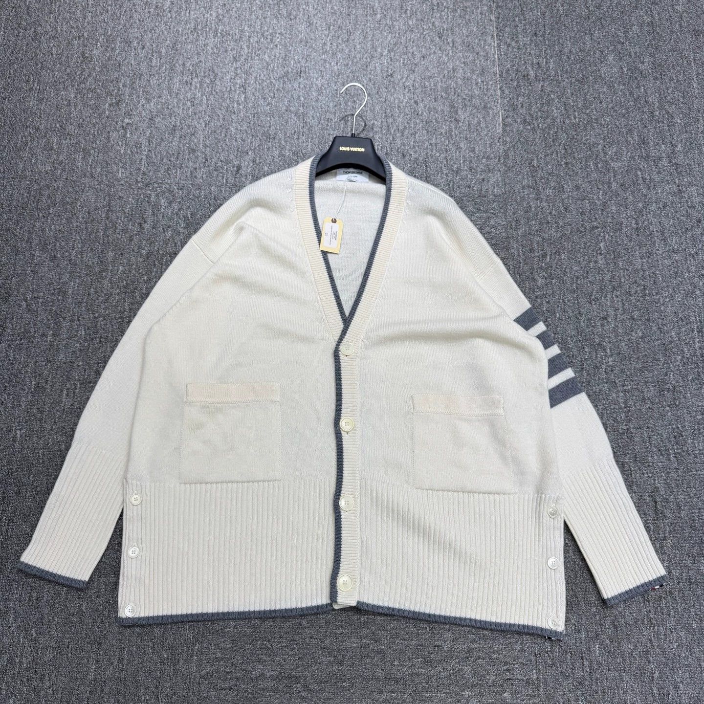 Thom Browne Thom Browne 4-Bar Wool Knit Cardigan Size 4 Size US XL / EU 56 / 4 - 1 Thumbnail