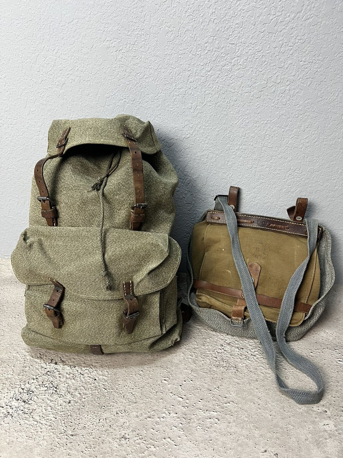 Vintage Extra Rare👹👹Issue 1948 Vintage Two Bags Bagpack Swiss Army m Size ONE SIZE - 1 Thumbnail