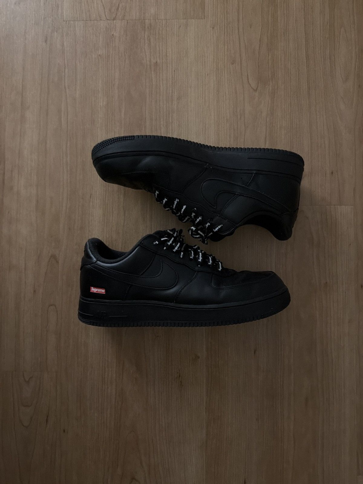 Supreme × Nike Air Force 1 Low 'Box Logo