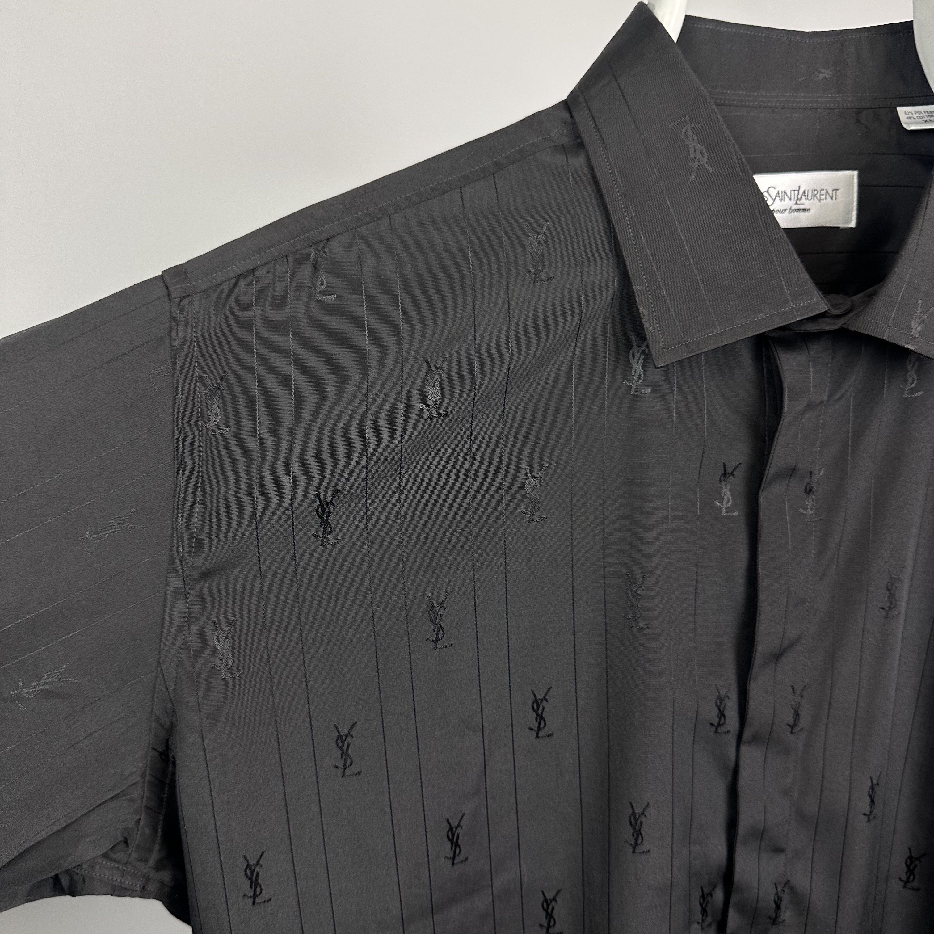 Yves Saint Laurent Yves Saint Laurent shirt monogram logo L black Size US L / EU 52-54 / 3 - 5 Thumbnail
