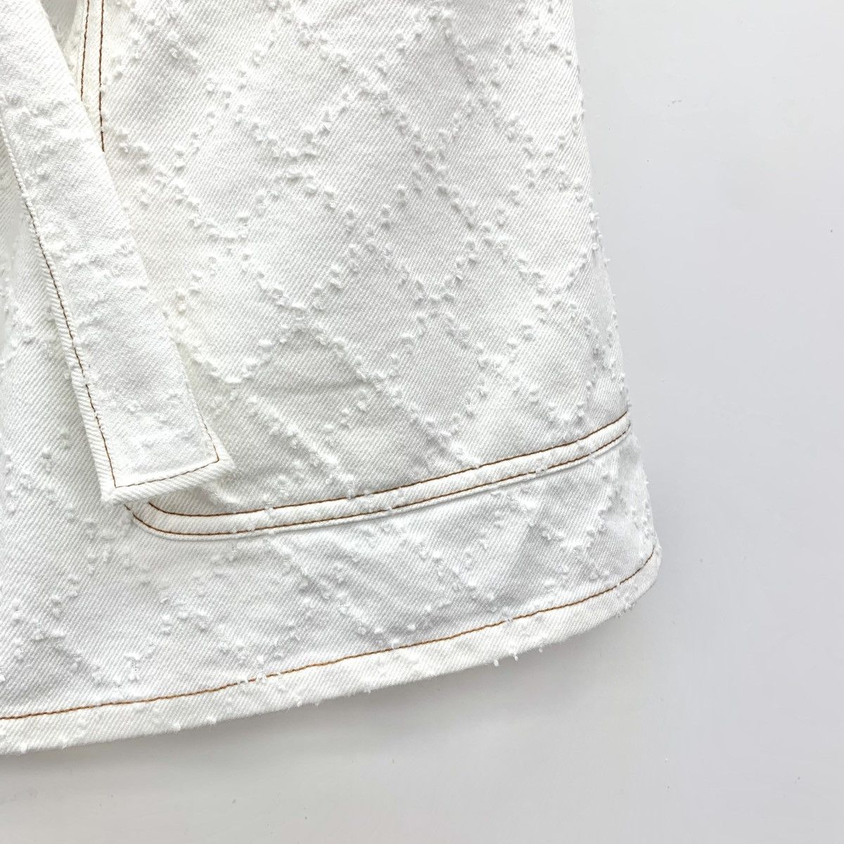 Chanel Chanel White Quilted Jacquard Lace-up Bow Denim Shorts K26WX Size 25" / US 0 / IT 36 - 4 Thumbnail