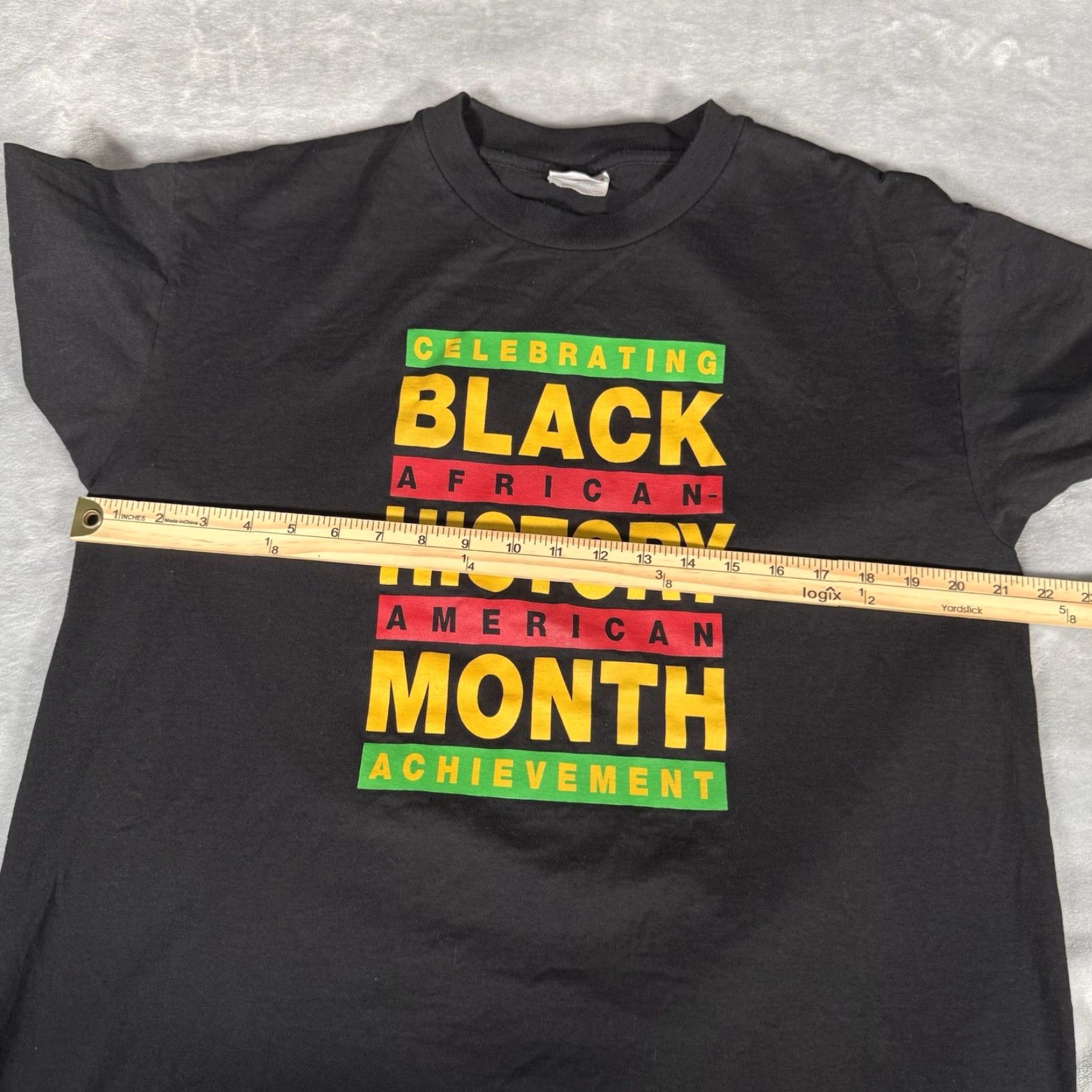 Vintage VINTAGE Black History Month Crewneck T Shirt Mens L Cropped Fit Black Y2K Size US L / EU 52-54 / 3 - 5 Thumbnail
