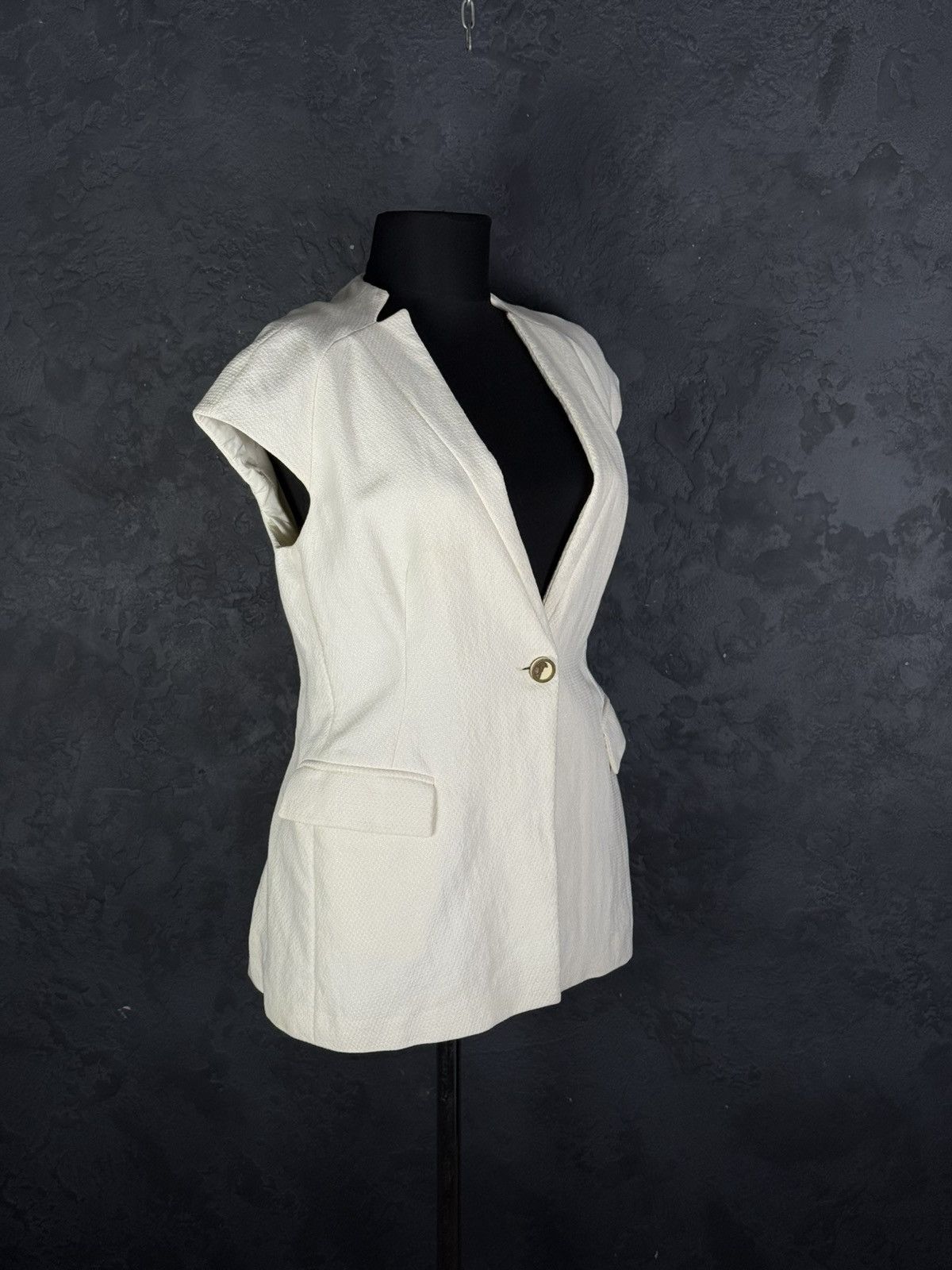Versace Gianni Versace Beige Women’s Vest Designer Size 44 Size M / US 6-8 / IT 42-44 - 9 Thumbnail