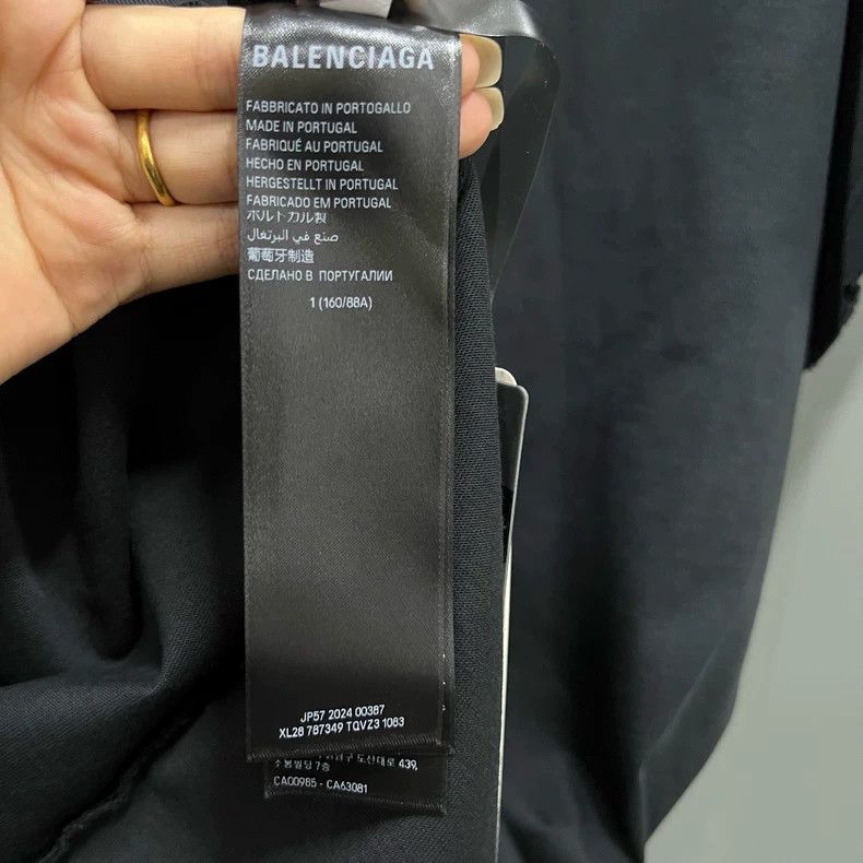 Balenciaga Balenciaga Short sleeve with portrait pattern on chest Size US XXS / EU 40 - 3 Thumbnail