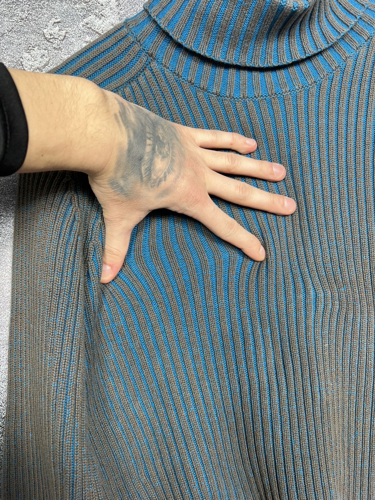 Chevignon Vintage Chevignon Ribbed Turtleneck Sweater A Blue Pattern Size US M / EU 48-50 / 2 - 10 Thumbnail