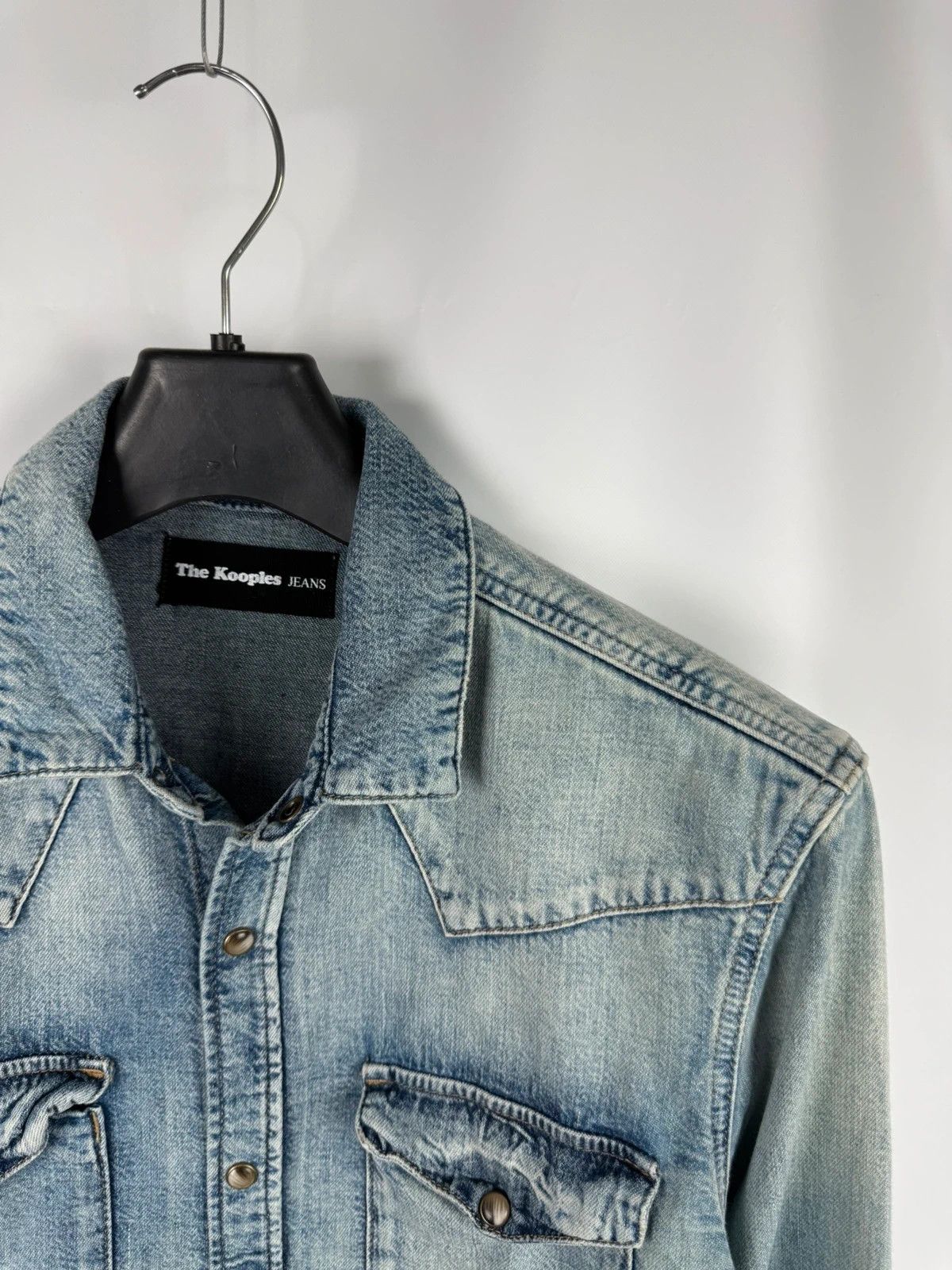 The Kooples The Kooples Jeans Shirt Distressed Men size S Size US S / EU 44-46 / 1 - 3 Thumbnail