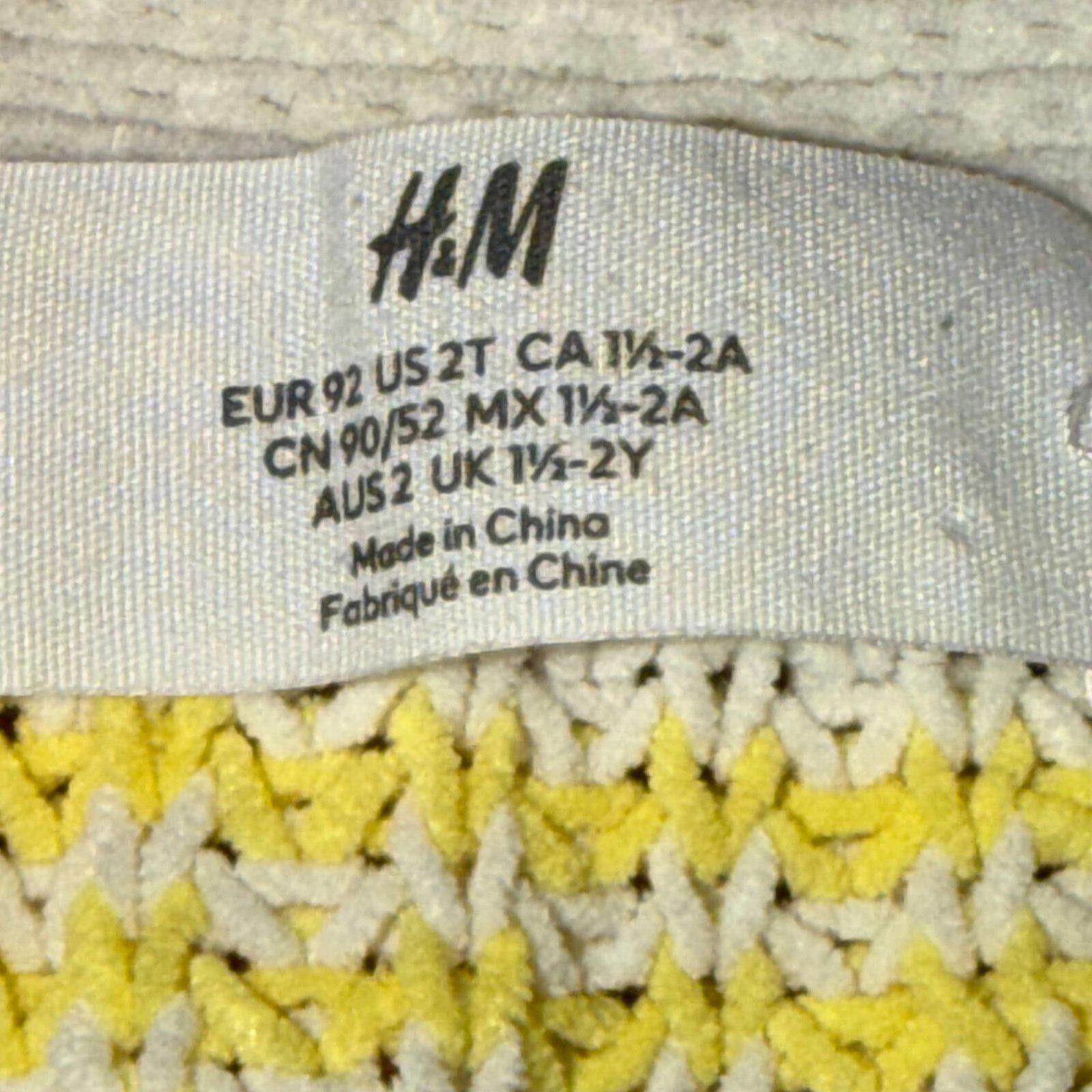 Other H&M Girls 2T Rainbow Striped Cardigan and Gap Jeans Size 24" / US 00 / IT 34 - 8 Thumbnail