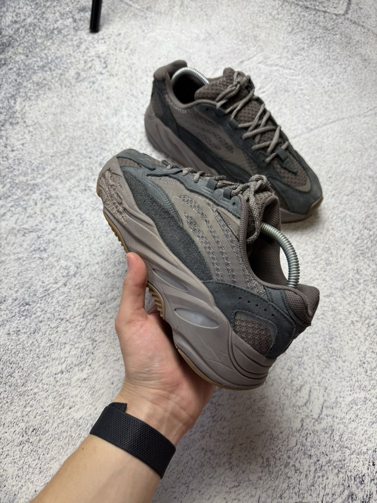 Adidas × Kanye West Adidas Yeezy Boost 700 v2 size 9 Size US 9 / EU 42 - 9 Thumbnail