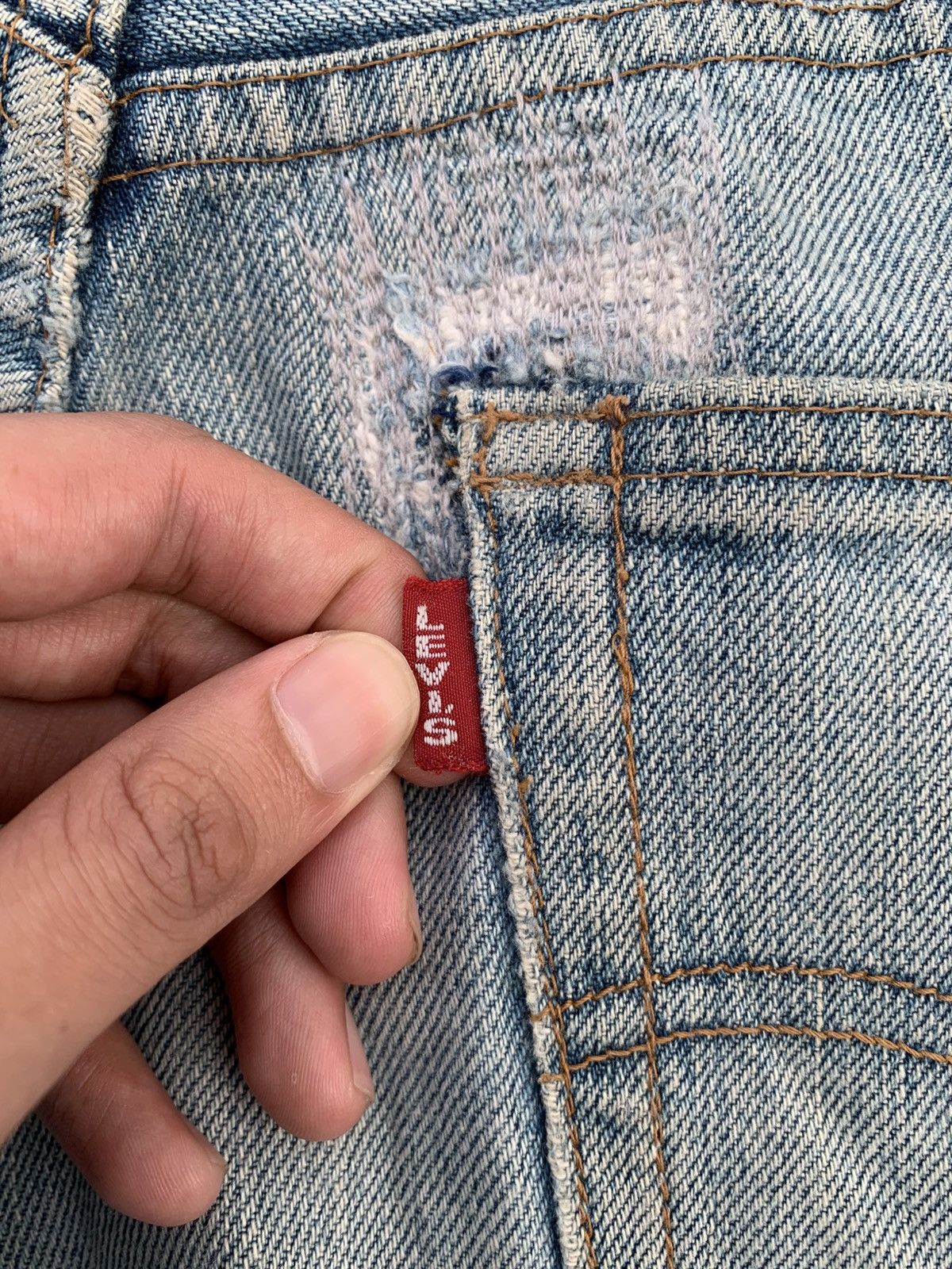 Levi's VINTAGE LEVI'S BIG E 502 TRASHER SELVEDGE DISTRESSED DENIM Size US 31 - 11 Thumbnail