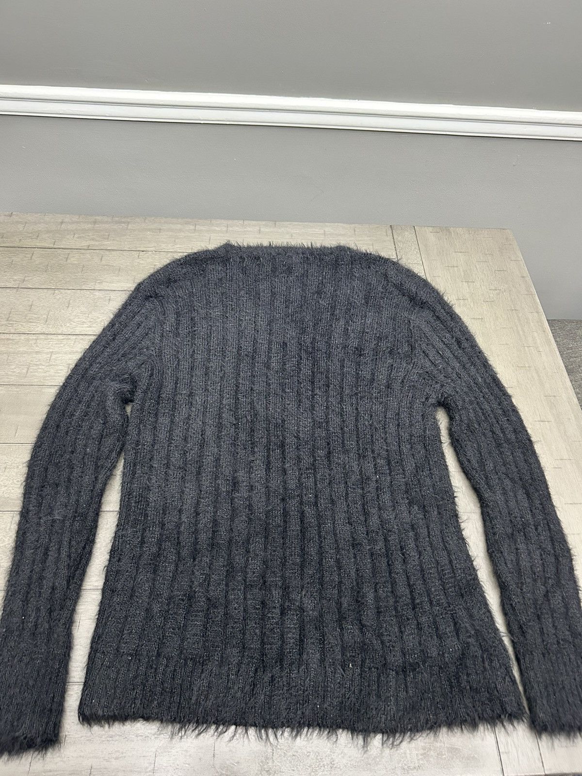 Fashion Nova Men’s Elongated Fuzzy Cardigan Sweater Size US S / EU 44-46 / 1 - 2 Thumbnail
