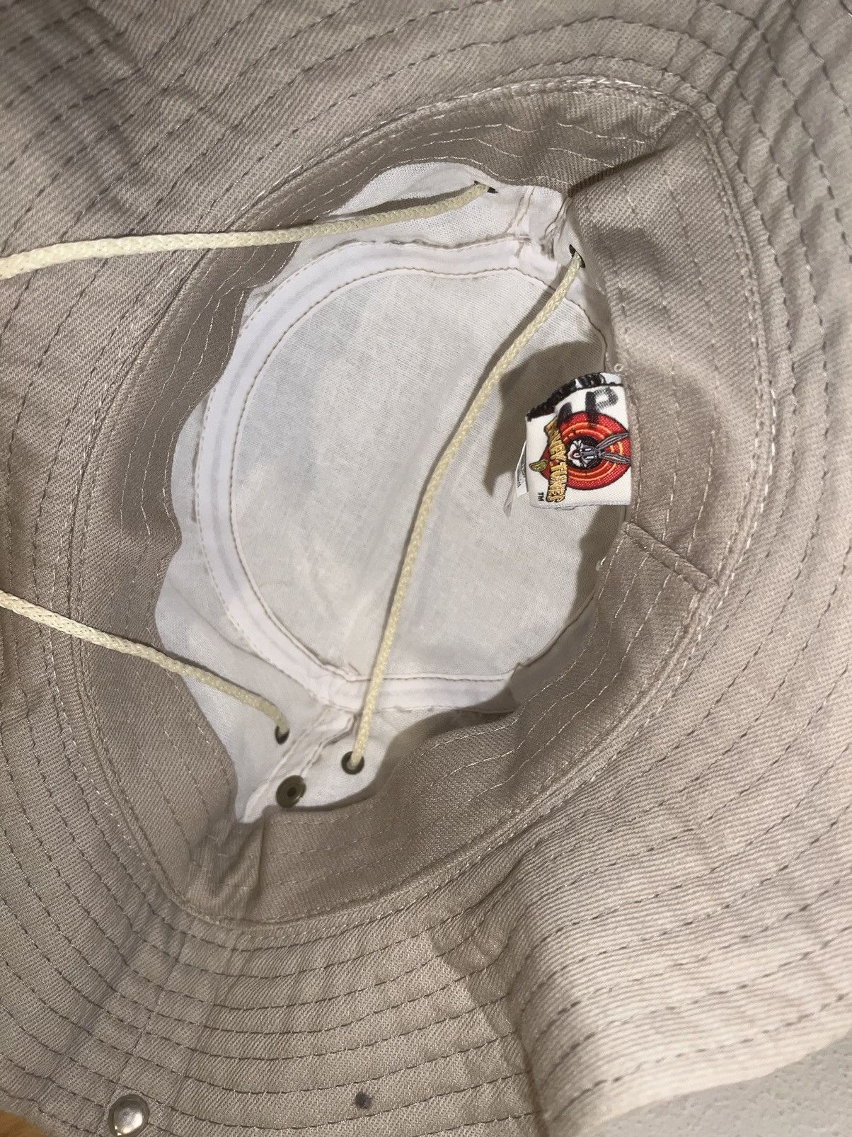 Warner Bros Vintage Looney Tunes Bugs Bunny Fishing Bucket Hat Size ONE SIZE - 3 Thumbnail