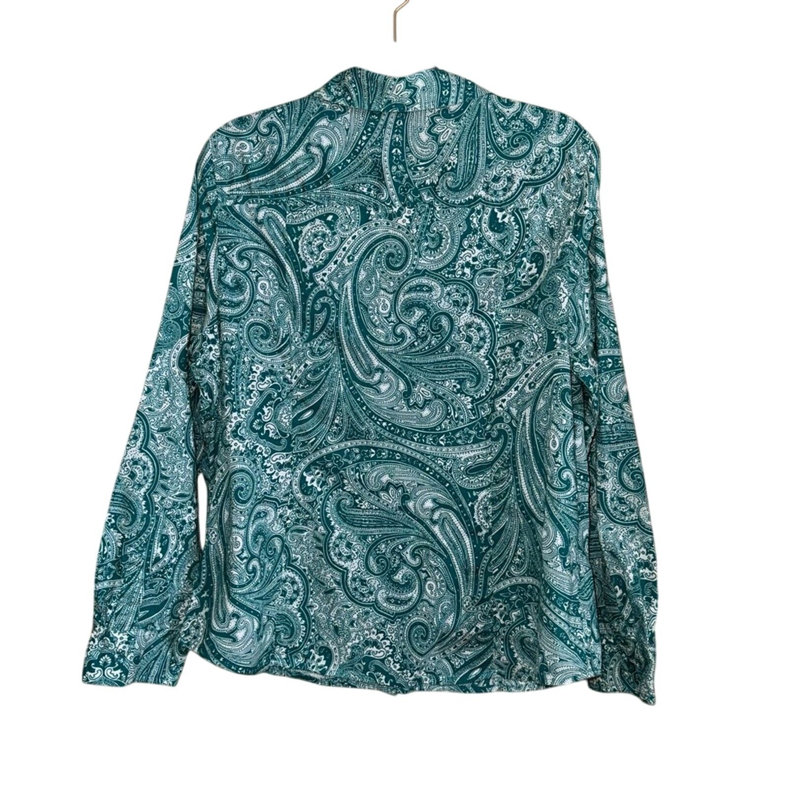 Michael Kors Michael Kors Size XL Green & White Paisley Button Down Shirt Size L / US 10 / IT 46 - 2 Thumbnail