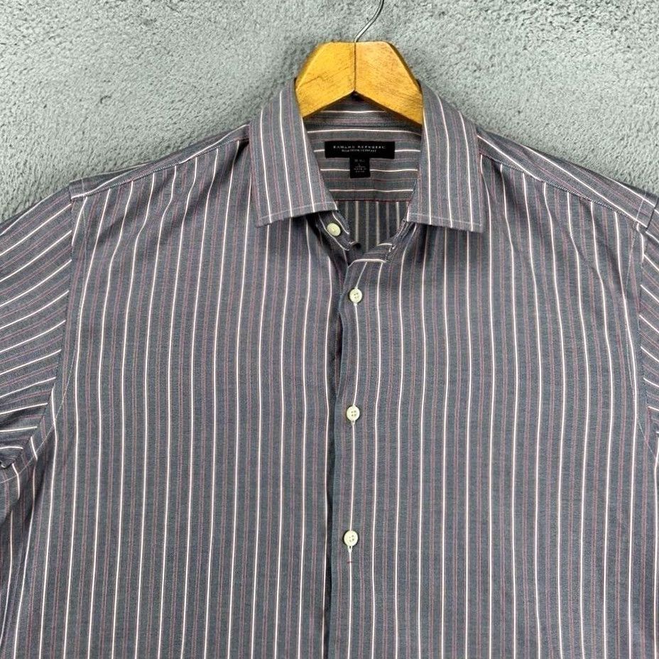 Banana Republic VINTAGE Banana Republic Shirt Men 16-16.5 Large Gray Red Slim Fit Dress Stripe Button Up Size 46R - 6 Thumbnail