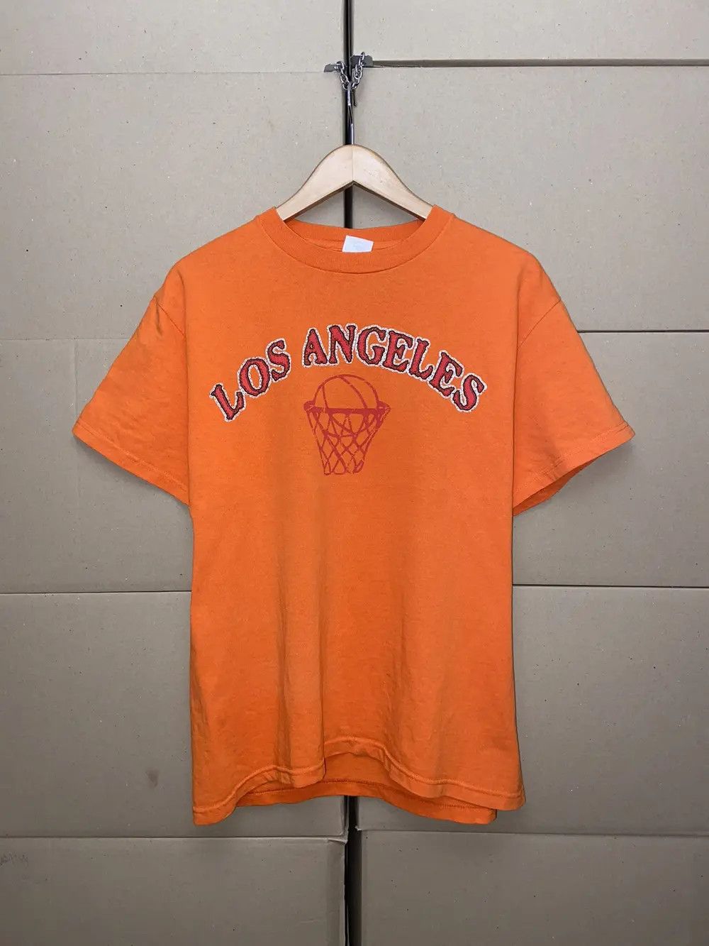 NBA VINTAGE LOS ANGELES BASKETBALL NBA LA TEE T SHIRT USA Y2K Size US M / EU 48-50 / 2 - 1 Thumbnail