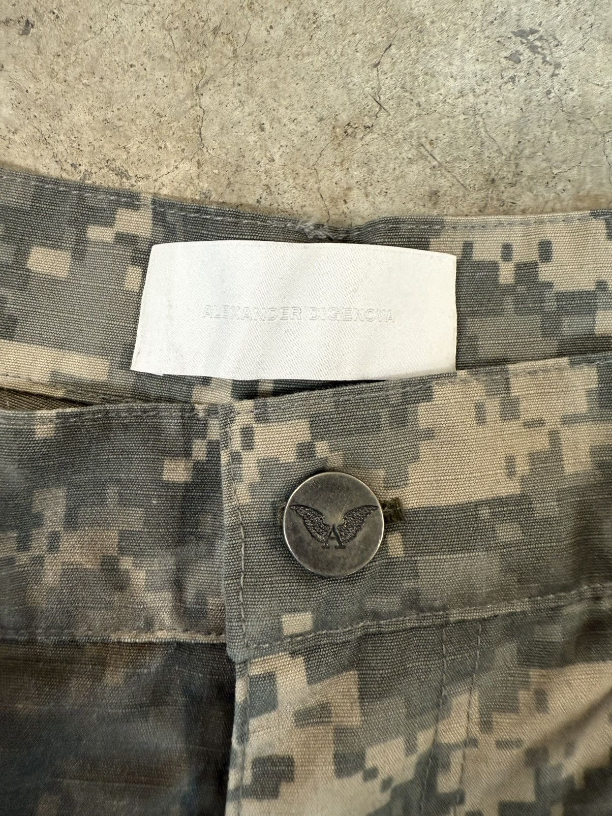 ALEXANDER DIGENOVA Alexander Digenova Dirty Camo Underground Shorts Size US 28 / EU 44 - 3 Thumbnail